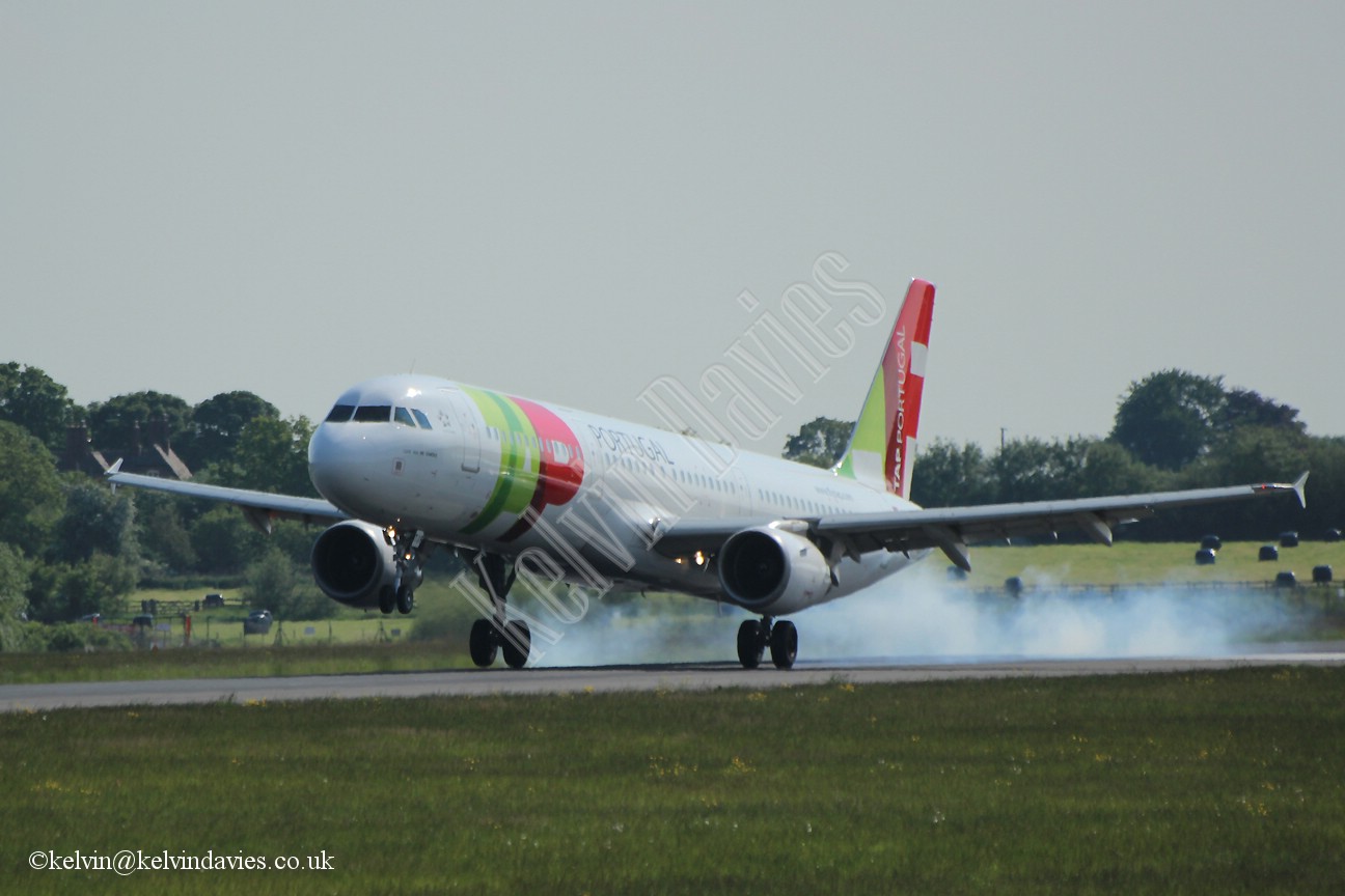 TAP A321 CS-TJF