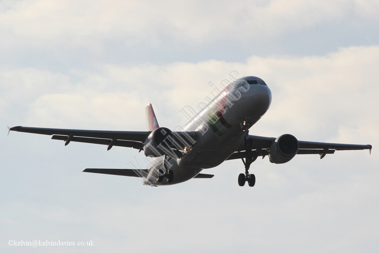 TAP A320 CS-TNG