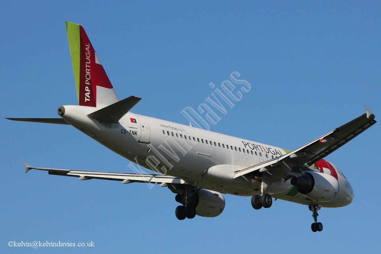 TAP A320 CS-TNK