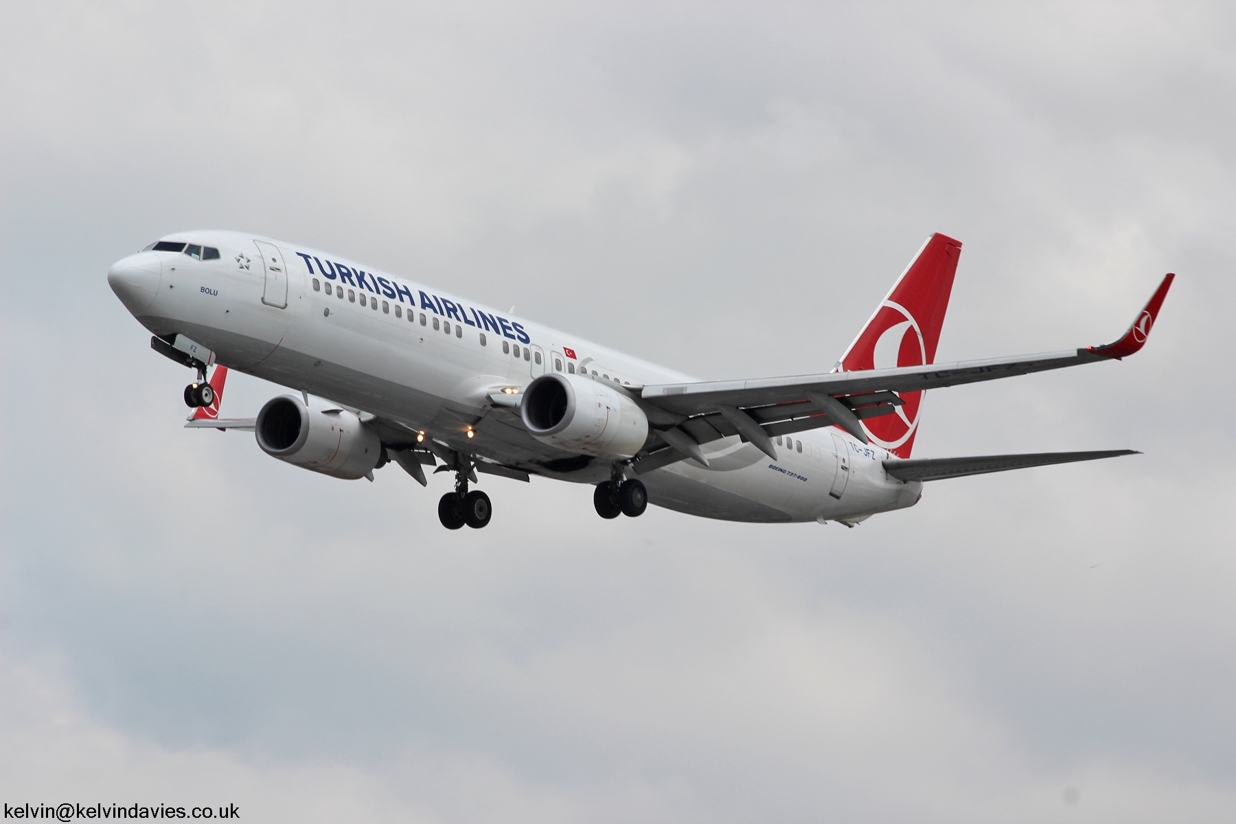 Turkish Airlines 737NG TC-JFZ