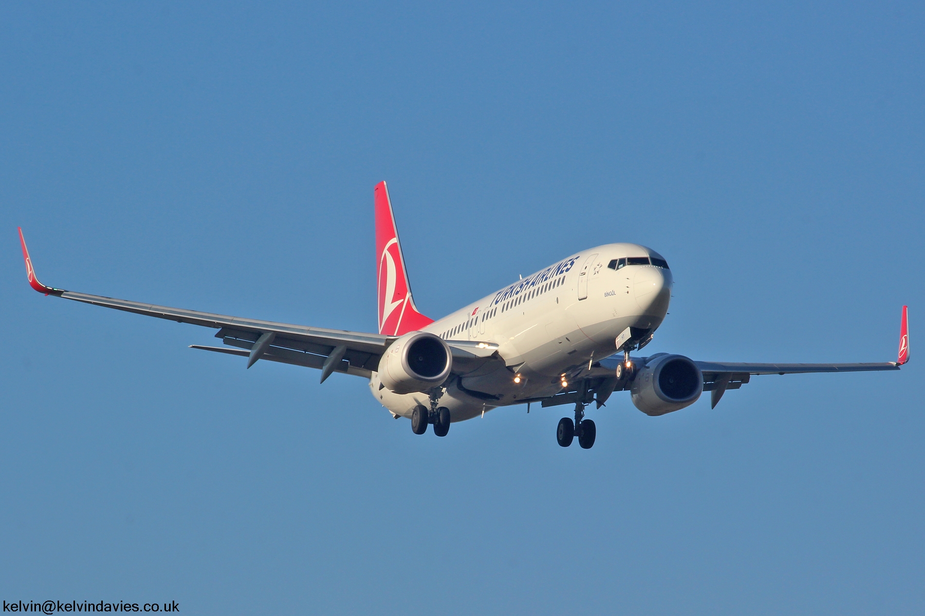 Turkish Airlines 737NG TC-JHT