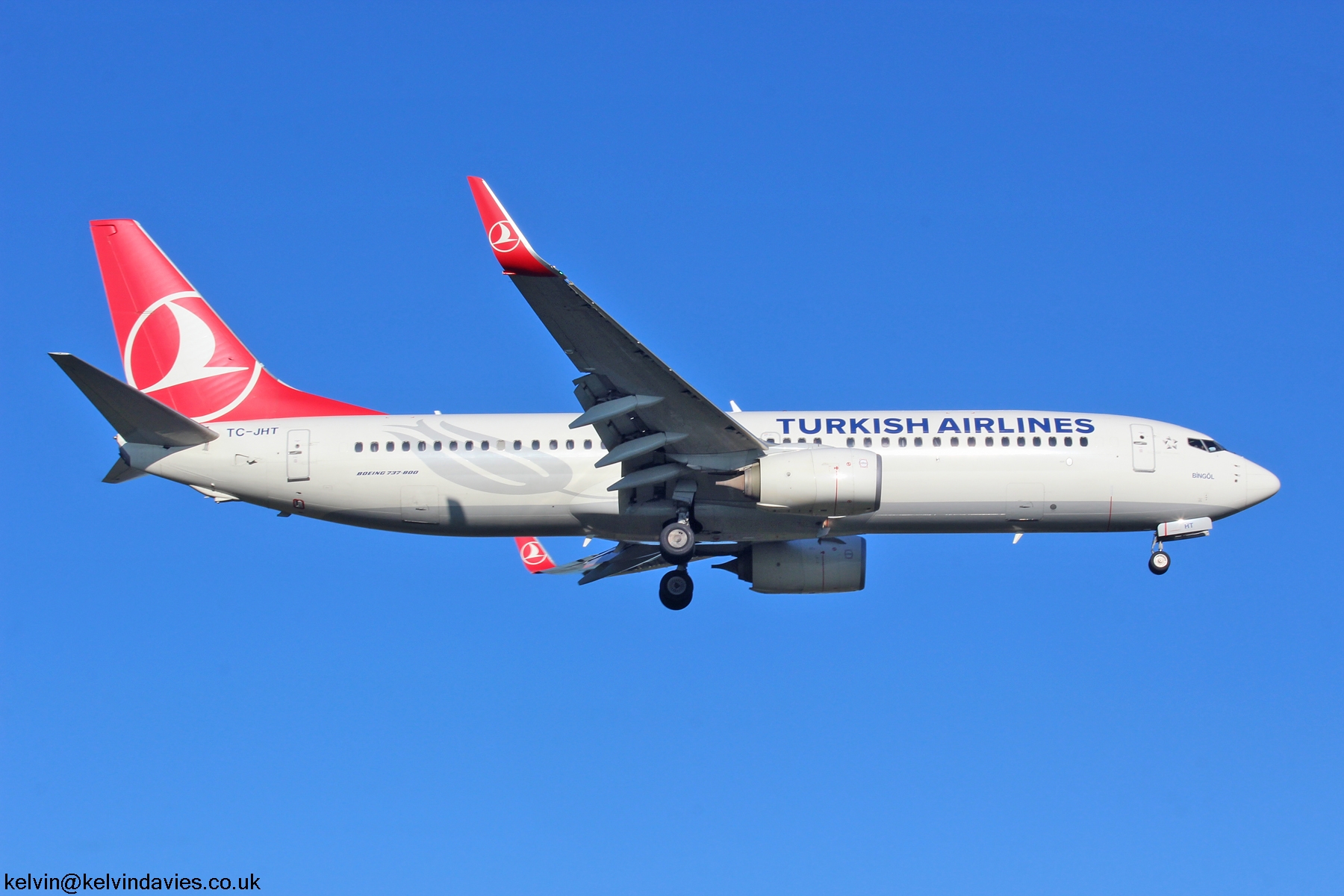 Turkish Airlines 737NG TC-JHT