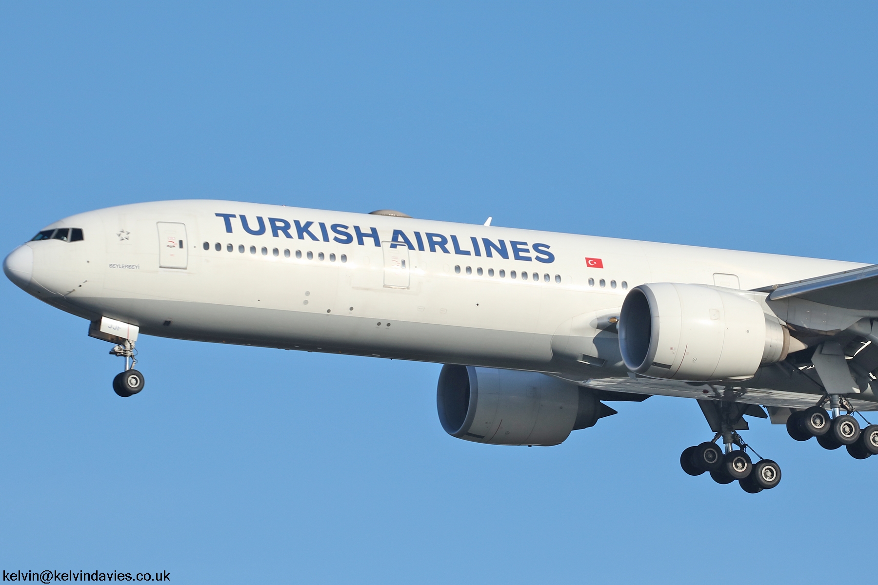 Turkish Airlines 777-300 TC-JJF