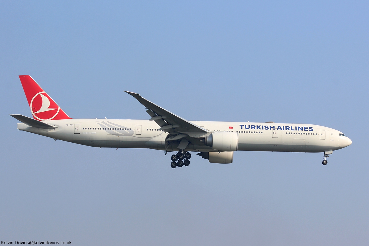 Turkish Airlnes 777 TC-JJH