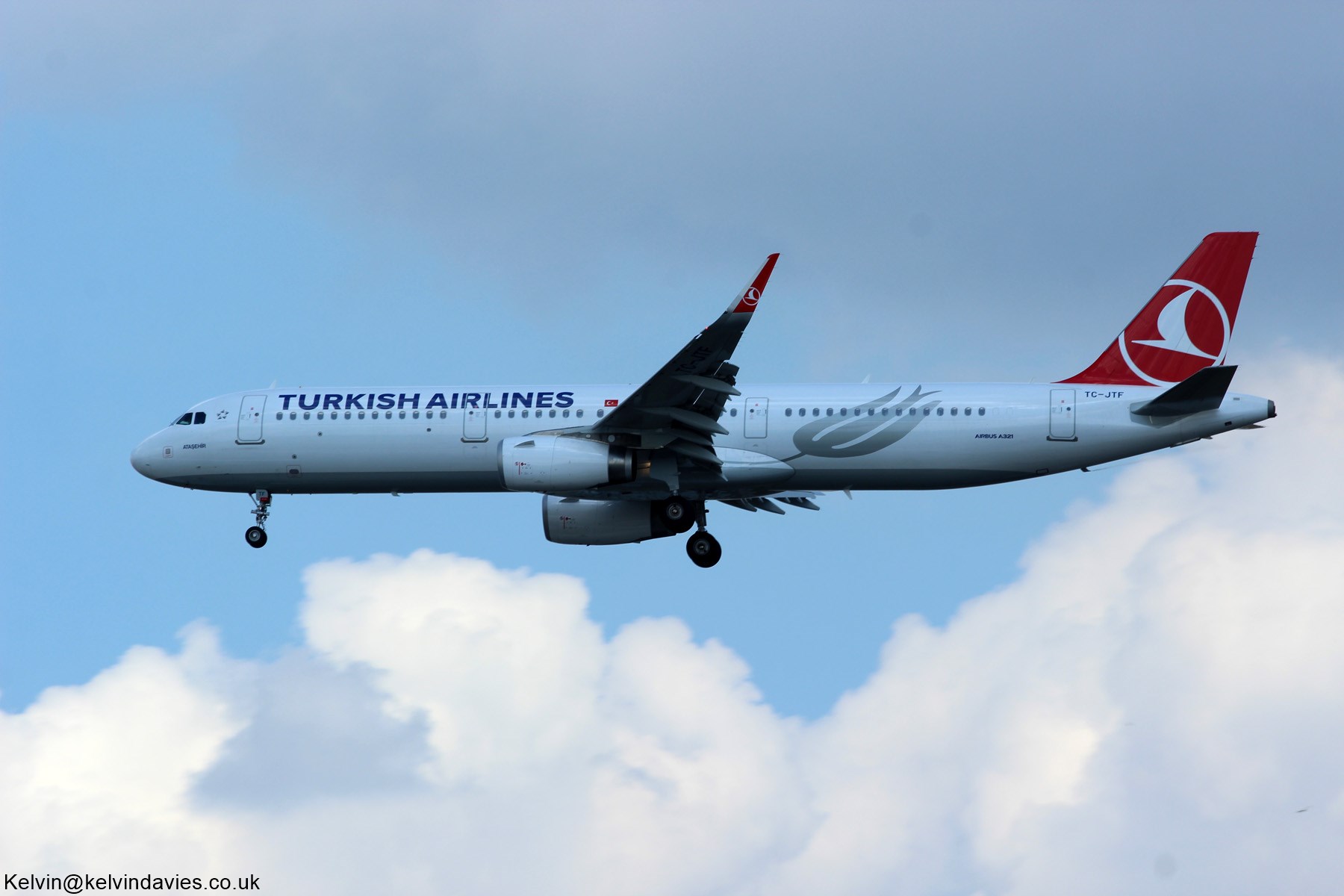 Turkish Airlines A321 TC-JTF