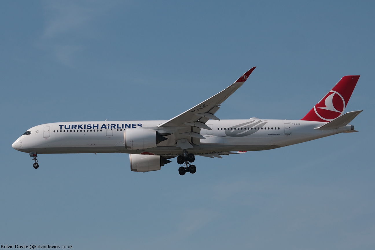 Turkish Airlines A350 TC-LHC