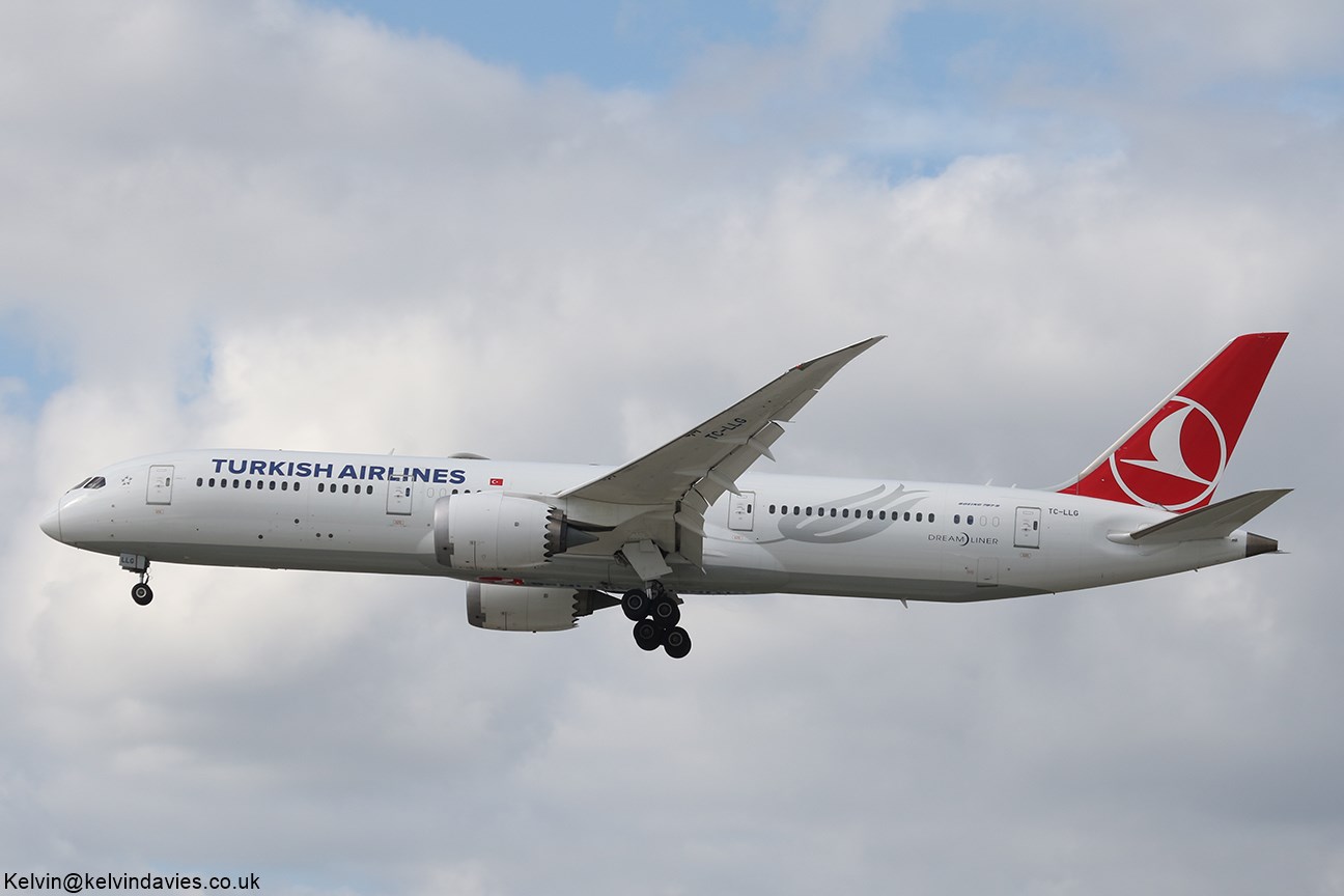 Turkish Airlines 787 TC-LLG