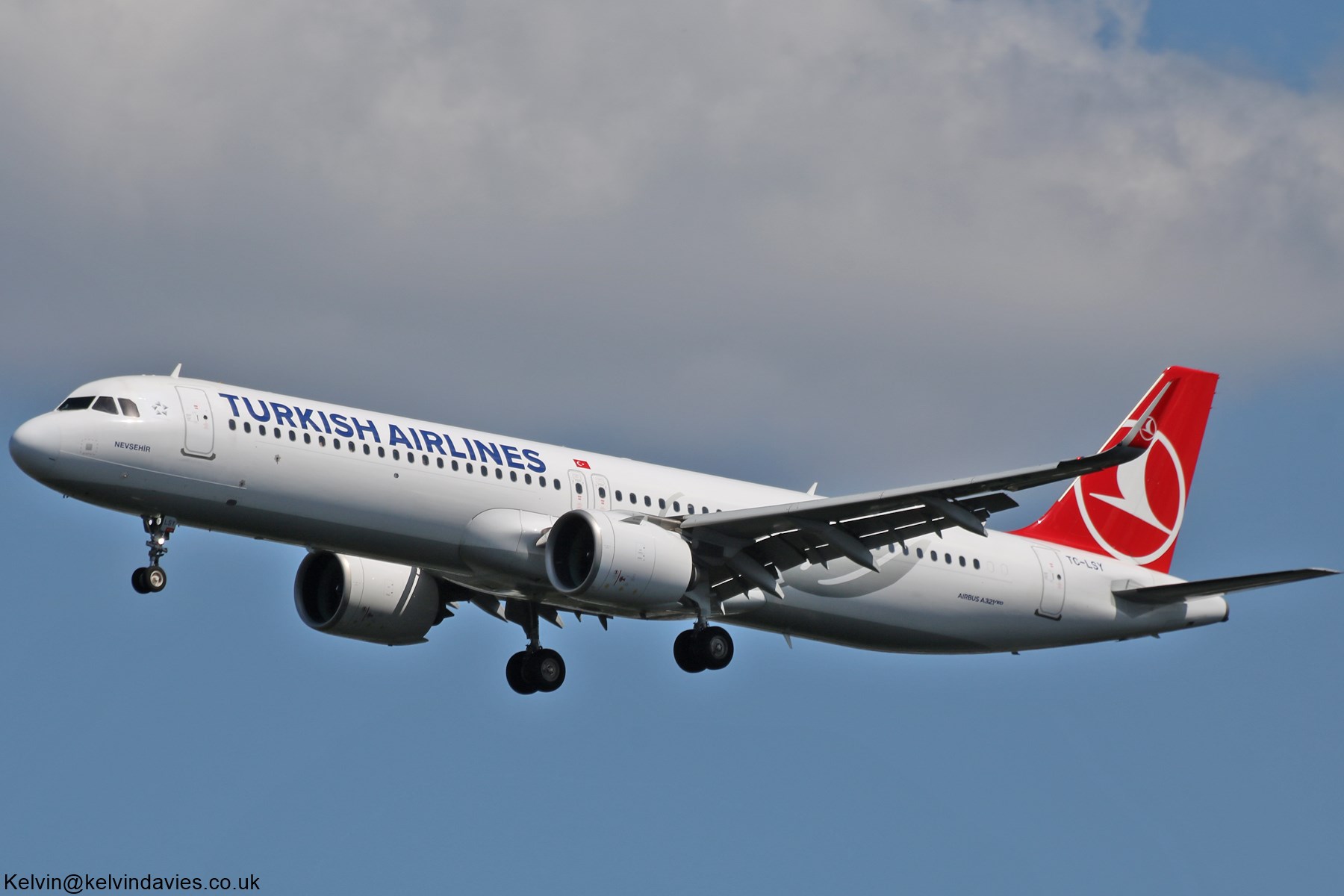 Turkish Airlines A321 NEO TC-LSY