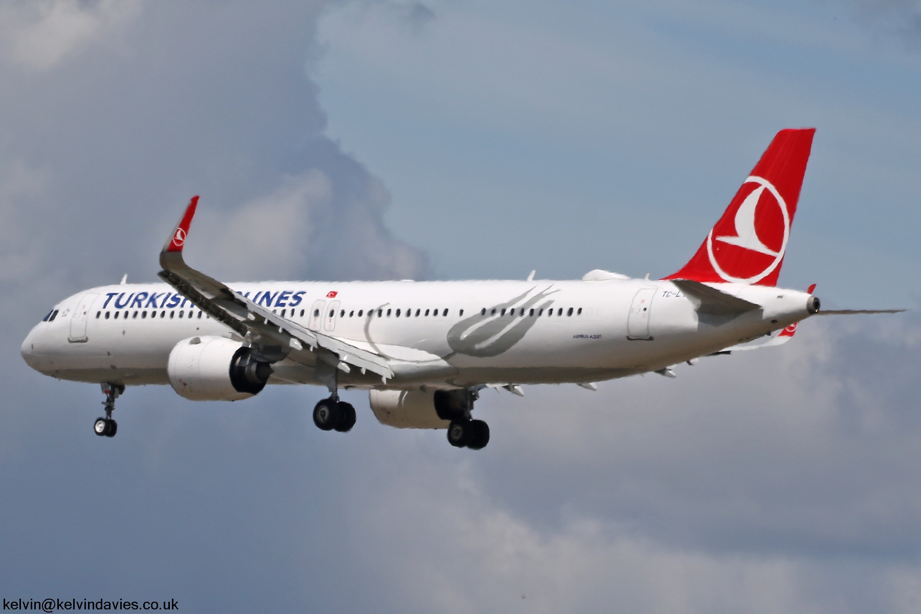 Turkish Airlines A321 TC-LTE