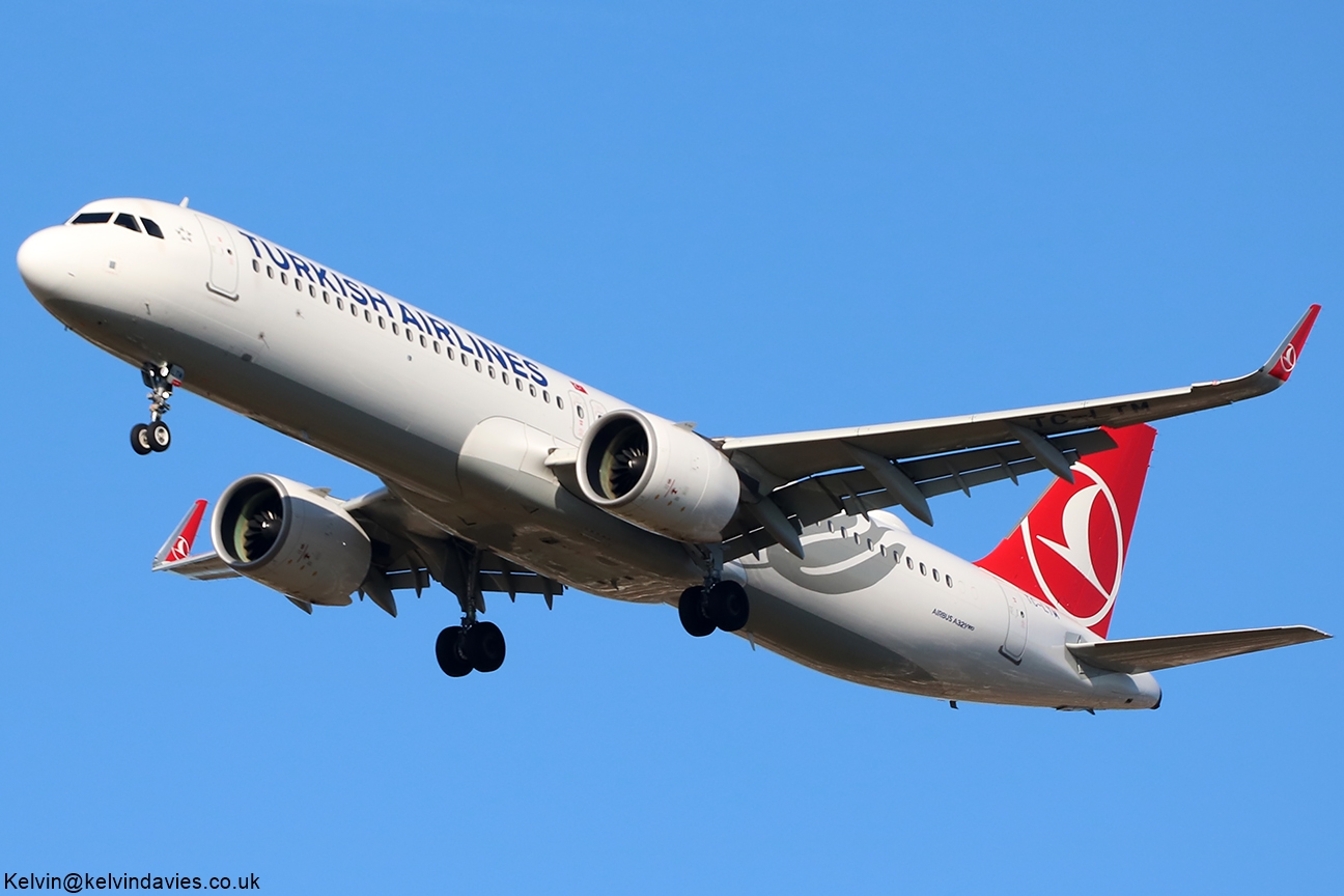 Turkish Airlines A321NEO TC-LTM