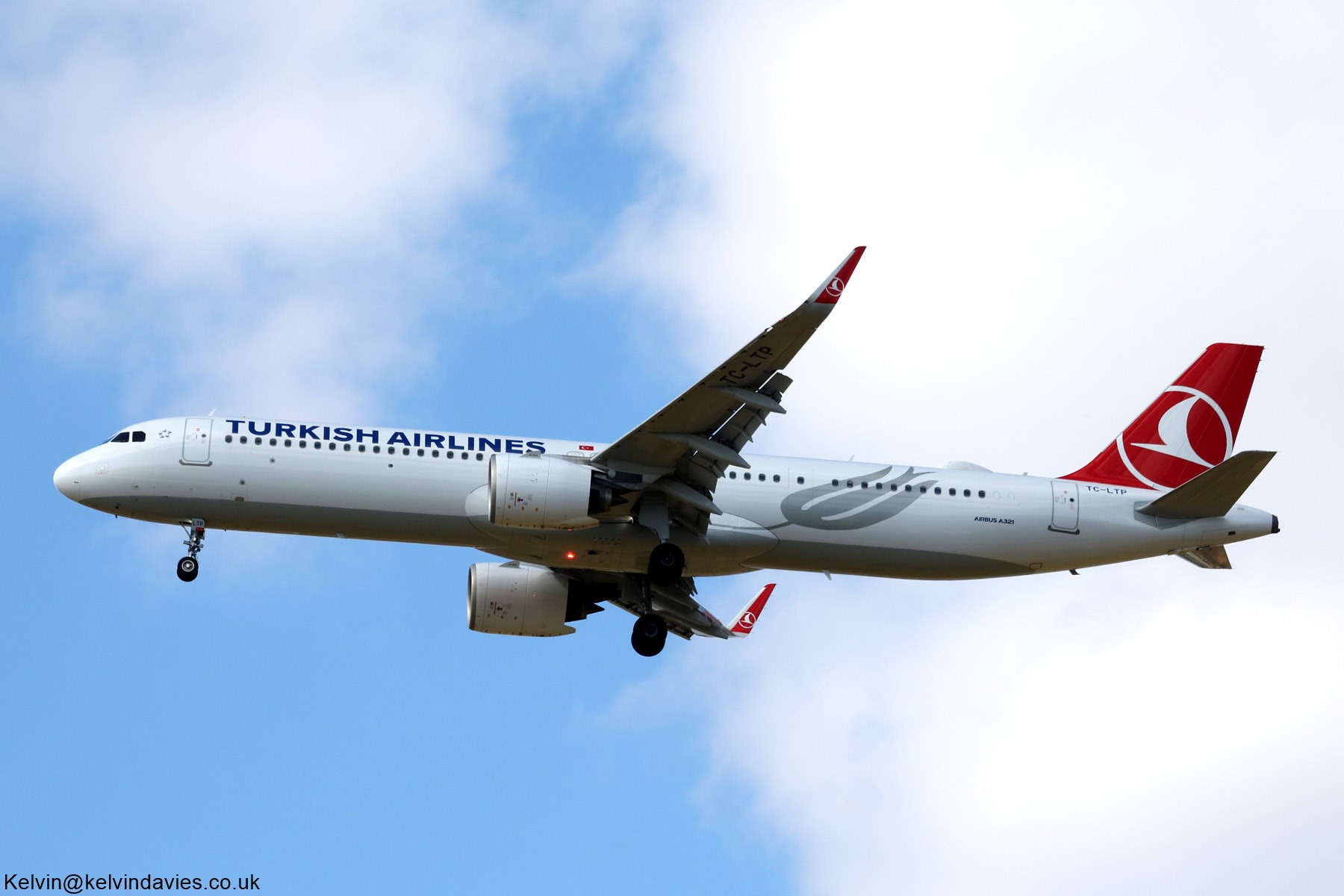 Turkish Airlines A321 TC-LTP