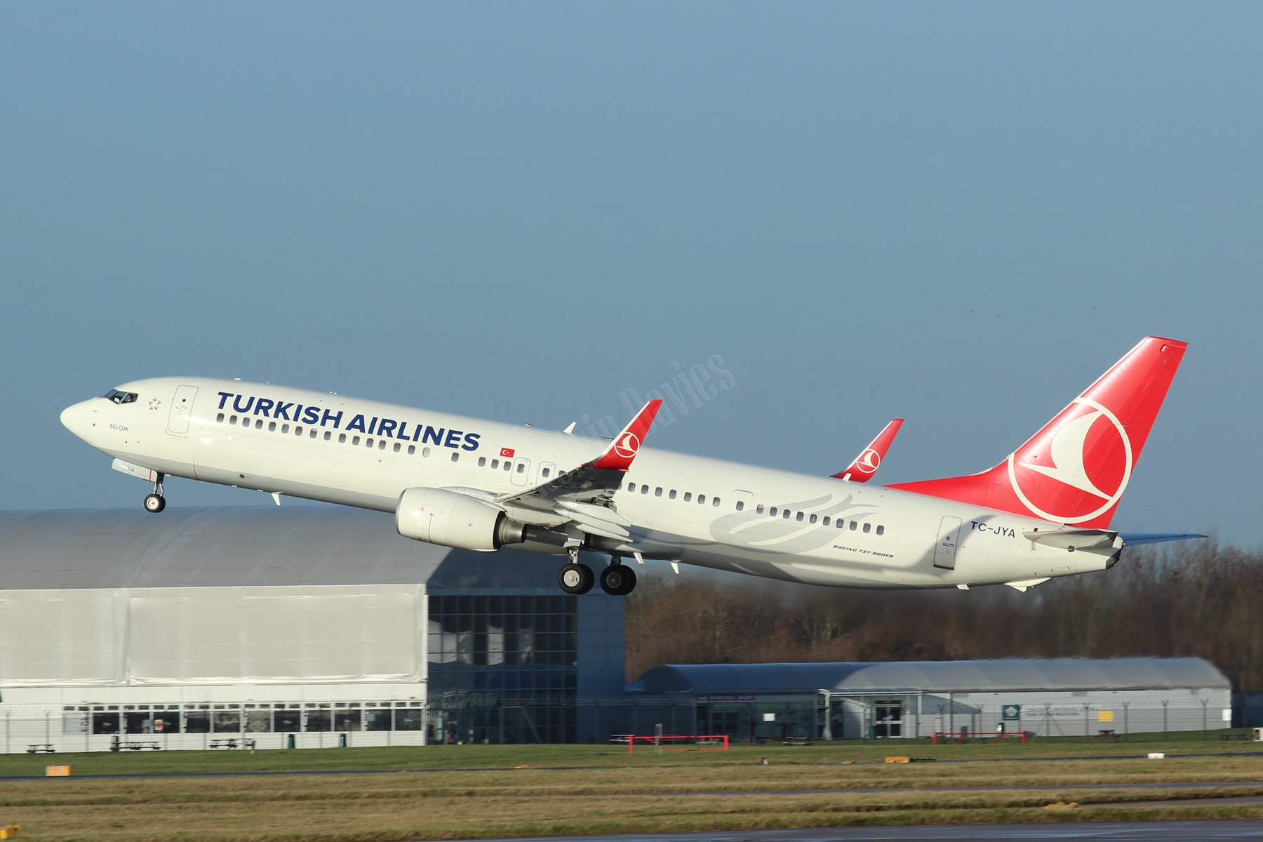 Turkish Airlines 737 TC-JYA