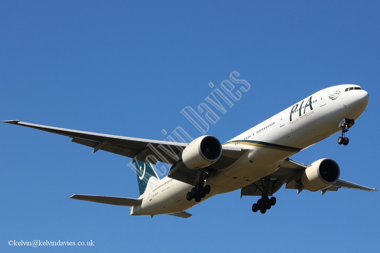 Pakistan Airlines B777 AP-BHW