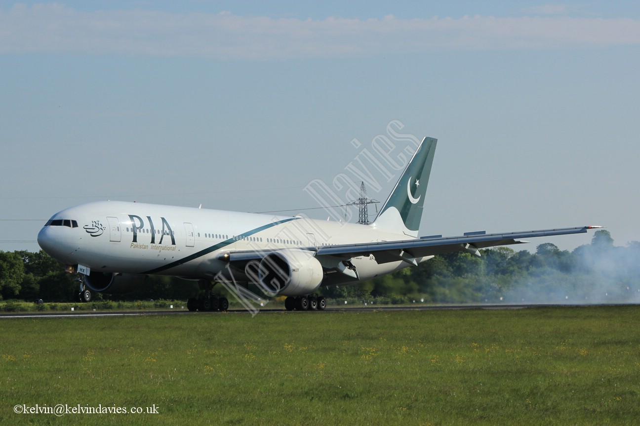 Pakistan Airlines B777 AP-BHX