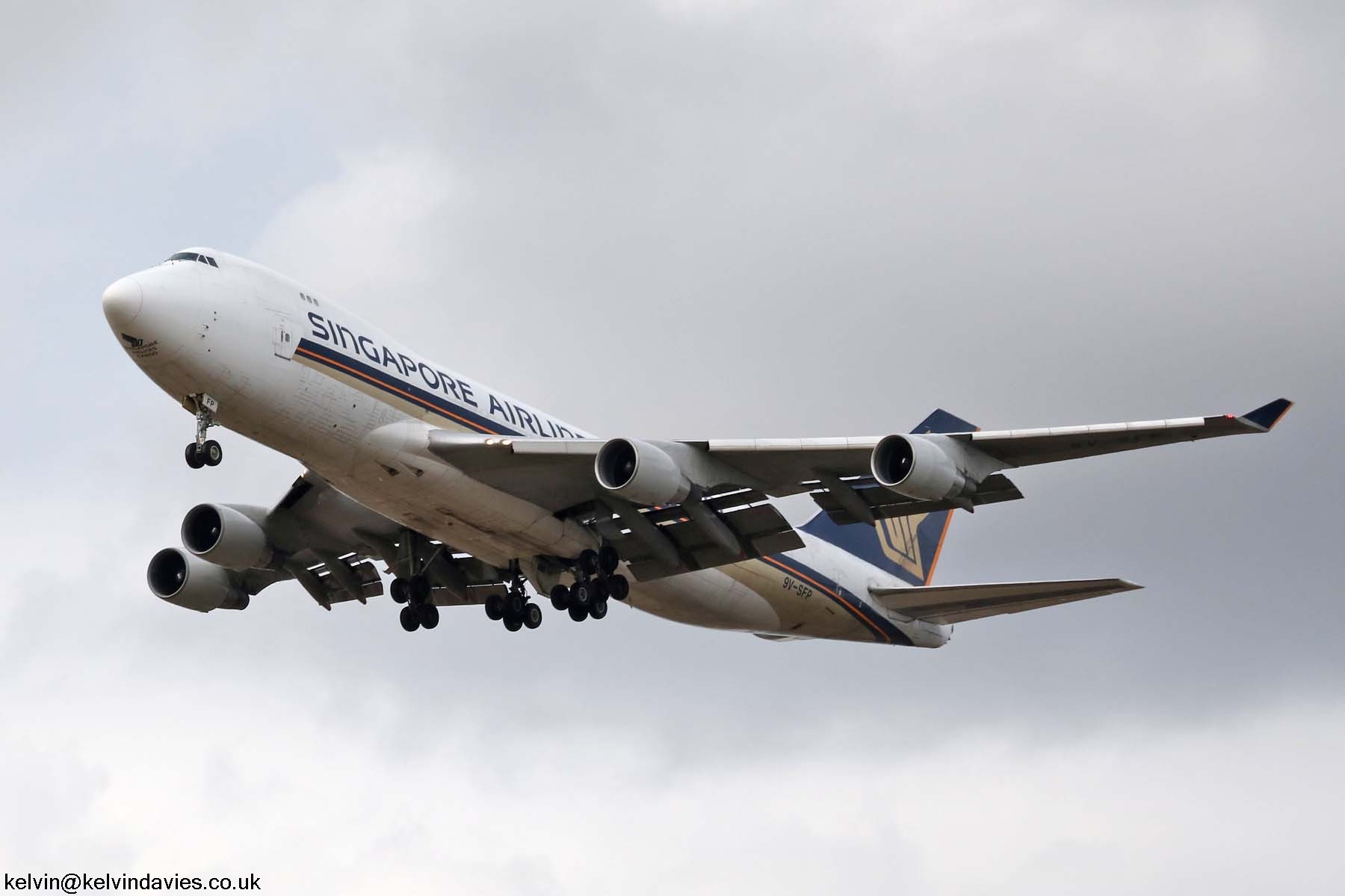 Singapore Airlines Cargo 747 9V-SFP