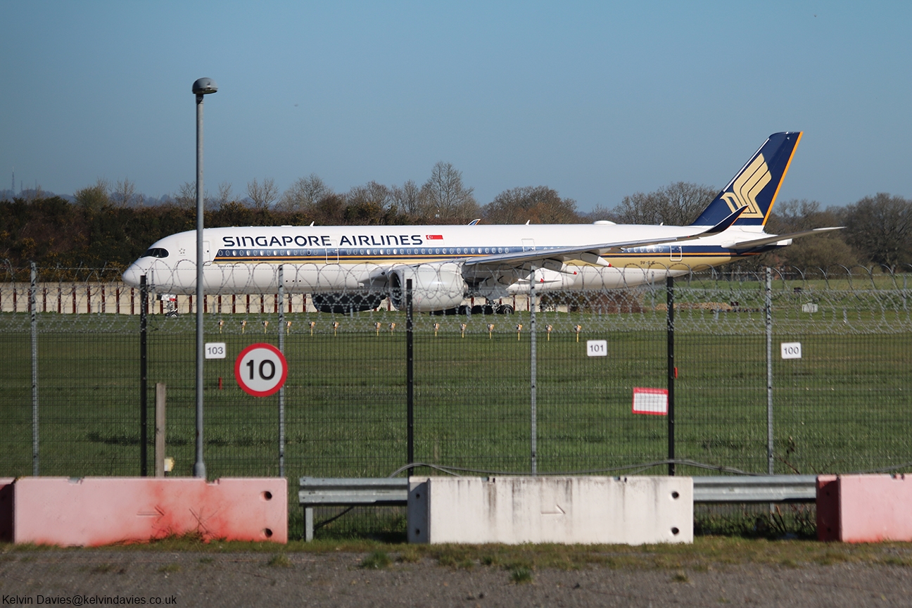 Singapore Airlines A350 9V-SJE