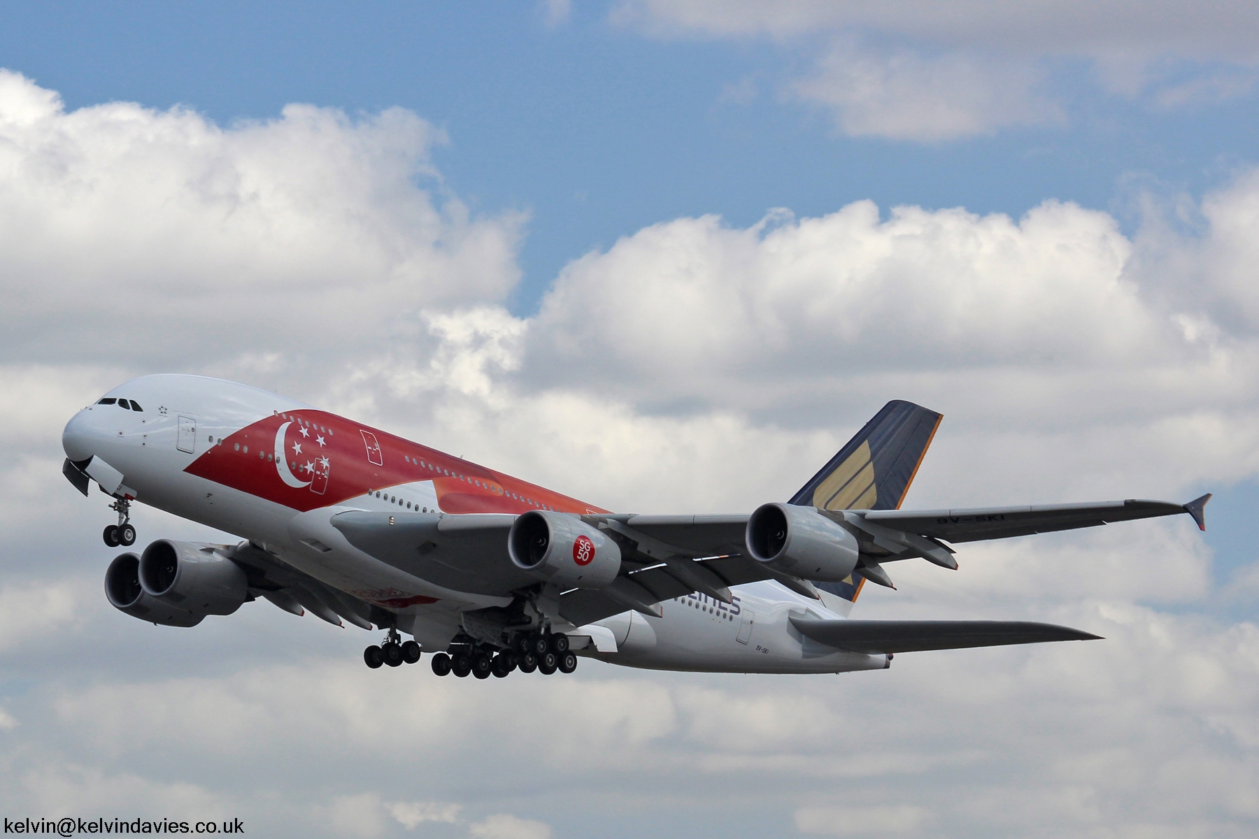 Singapore Airlines A380 9V-SKI