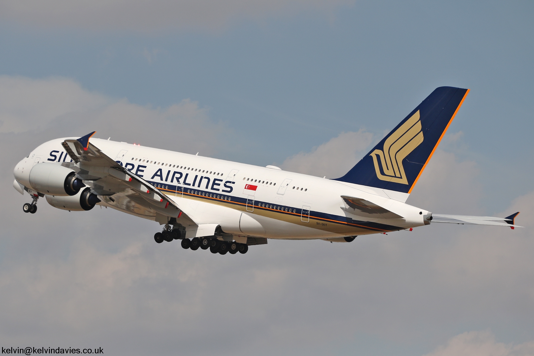 Singapore Airlines A380 9V-SKY