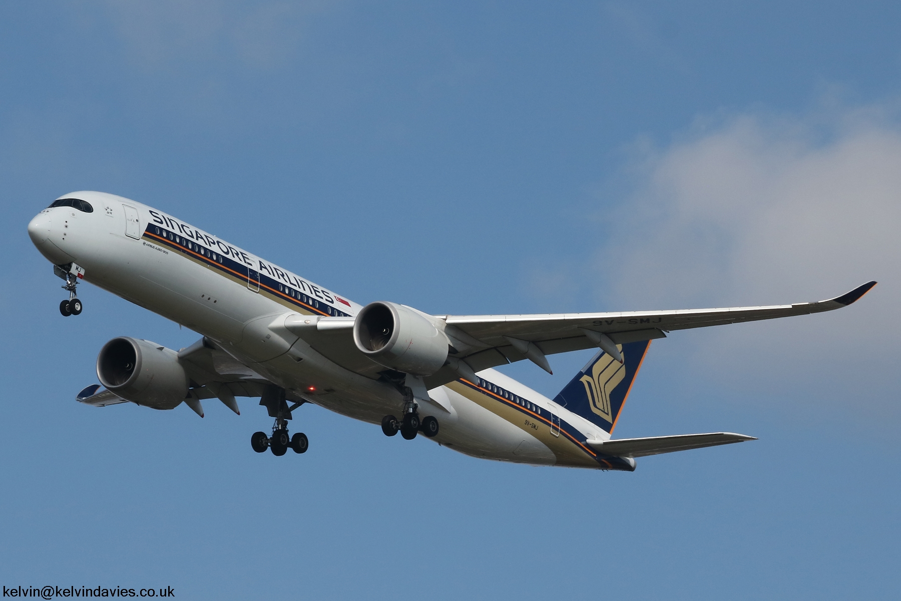 Singapore Airlines A350 9V-SMJ