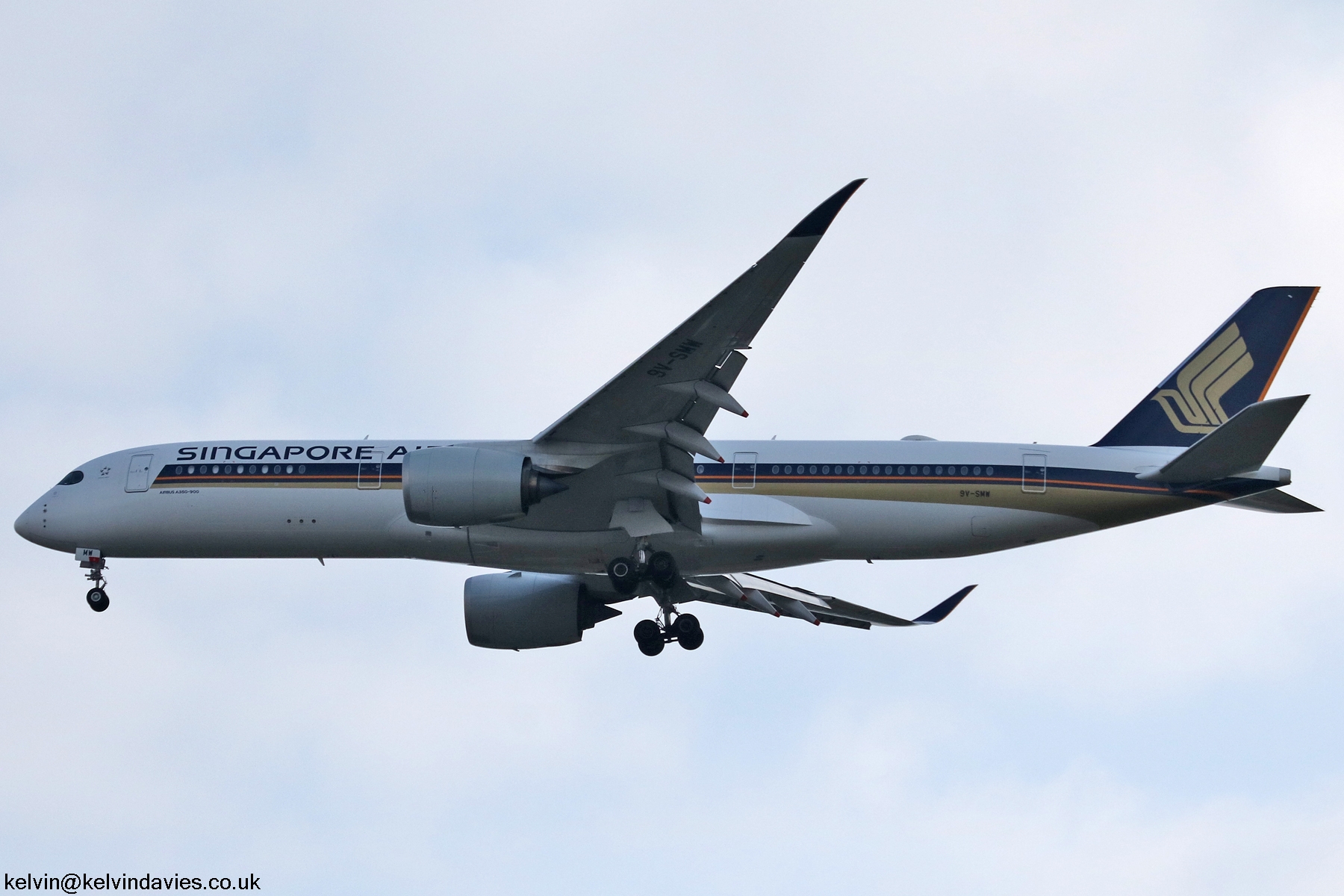 Singapore Airlines A350 9V-SMW