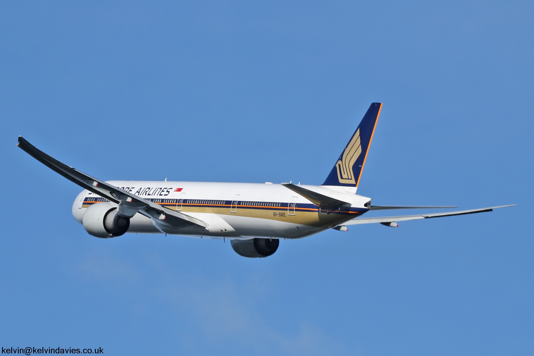 Singapore Airlines 777 9V-SWE