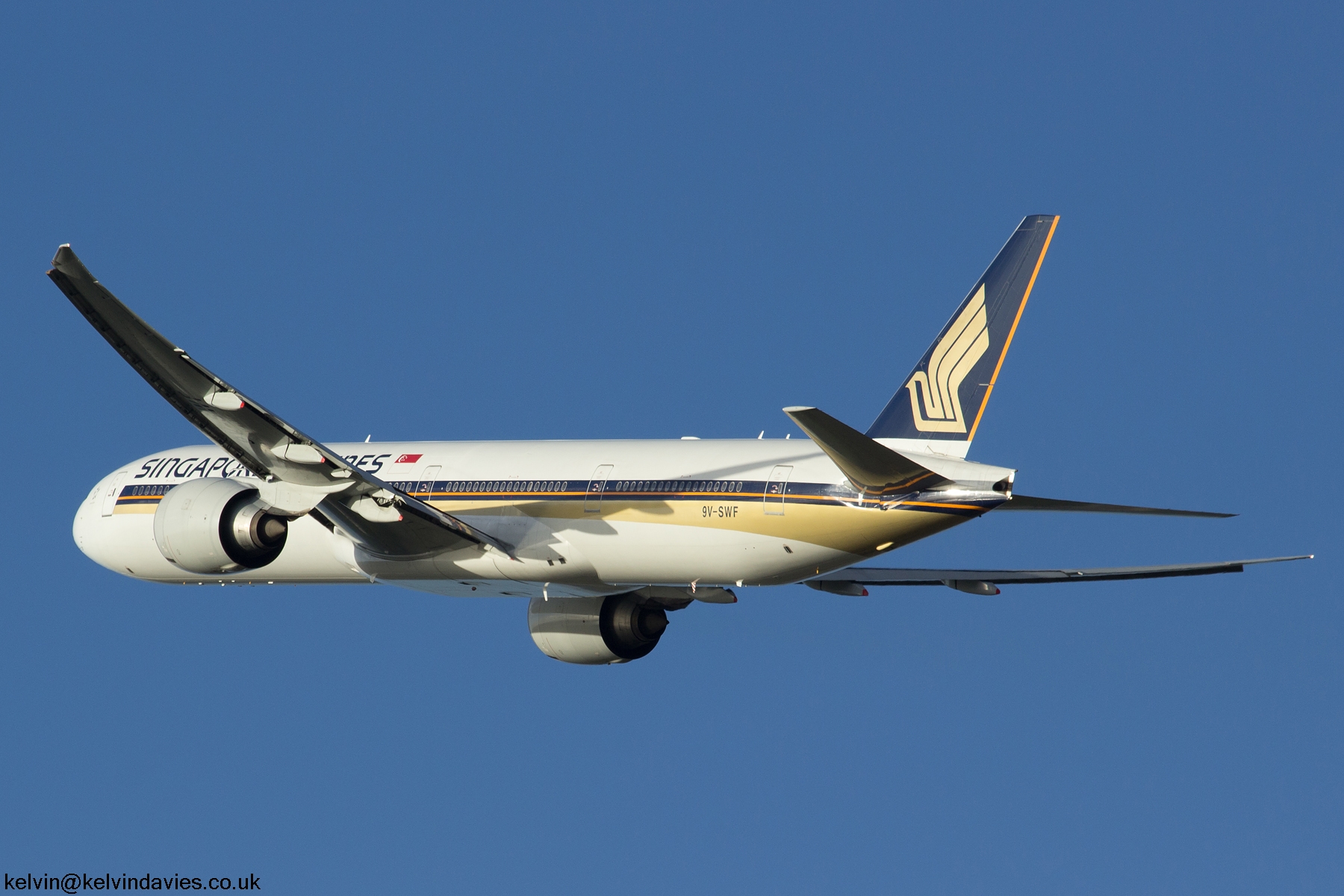 Singapore Airlines 777  9V-SWF