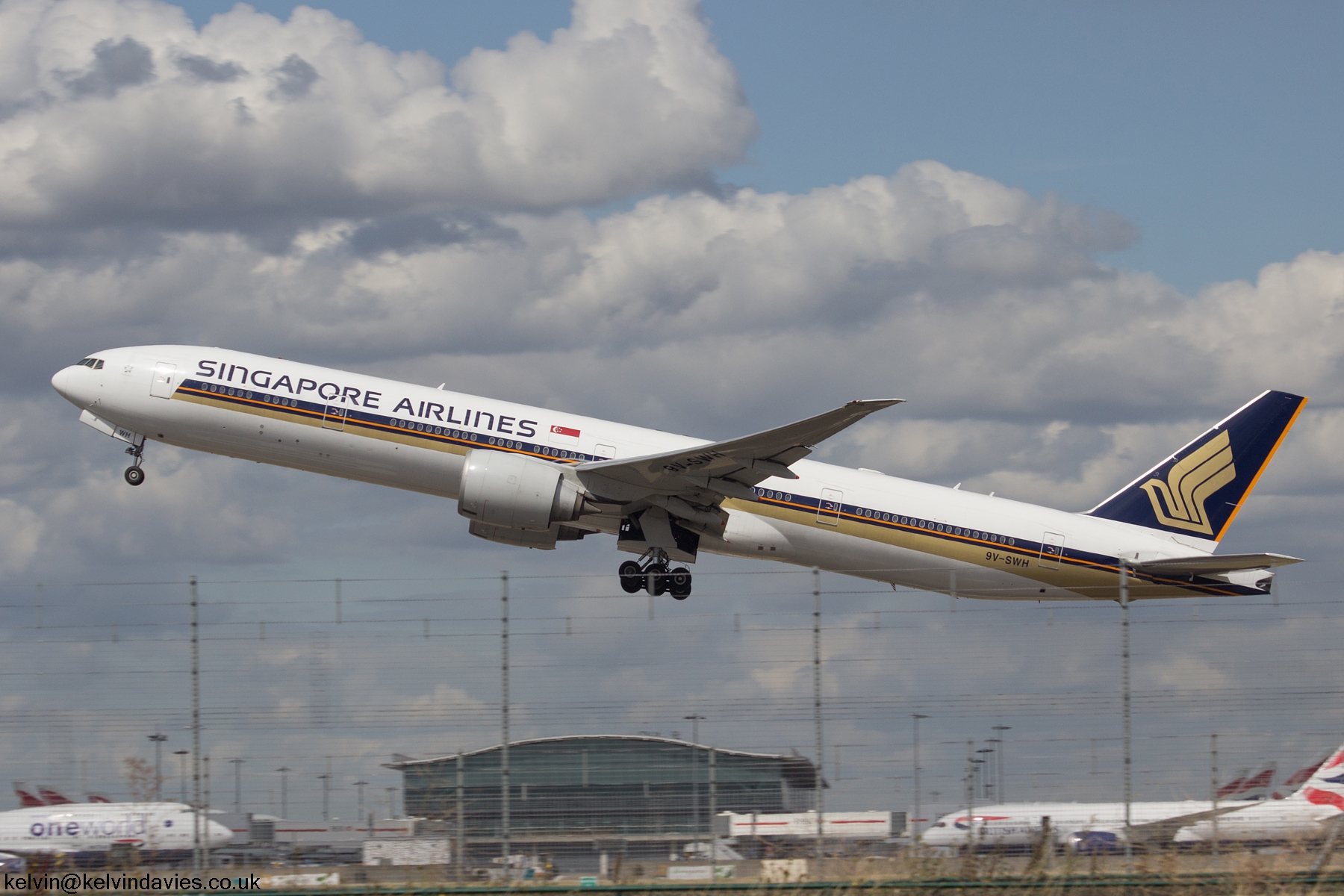 Singapore Airlines 777  9V-SWH