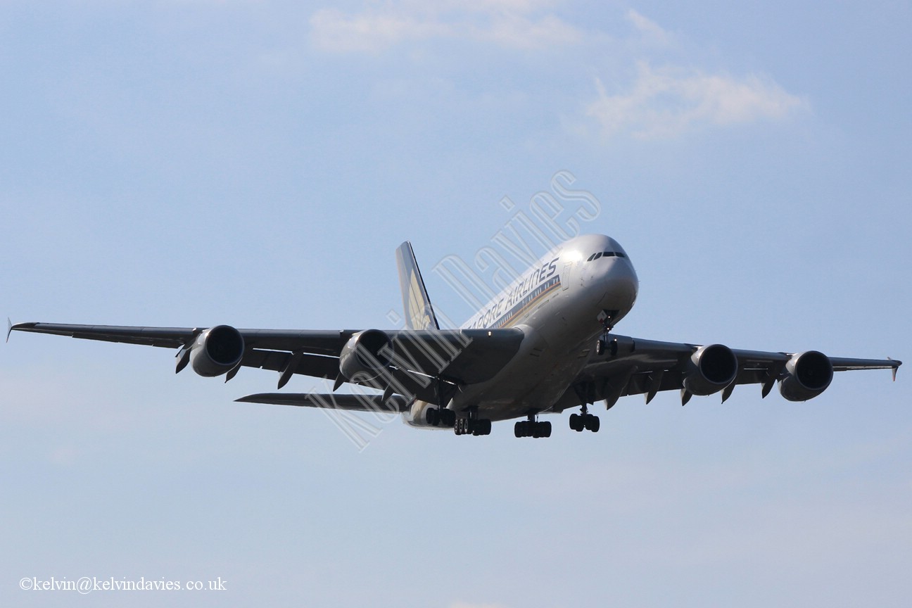 Singapore Airlines A380 9V-SKI
