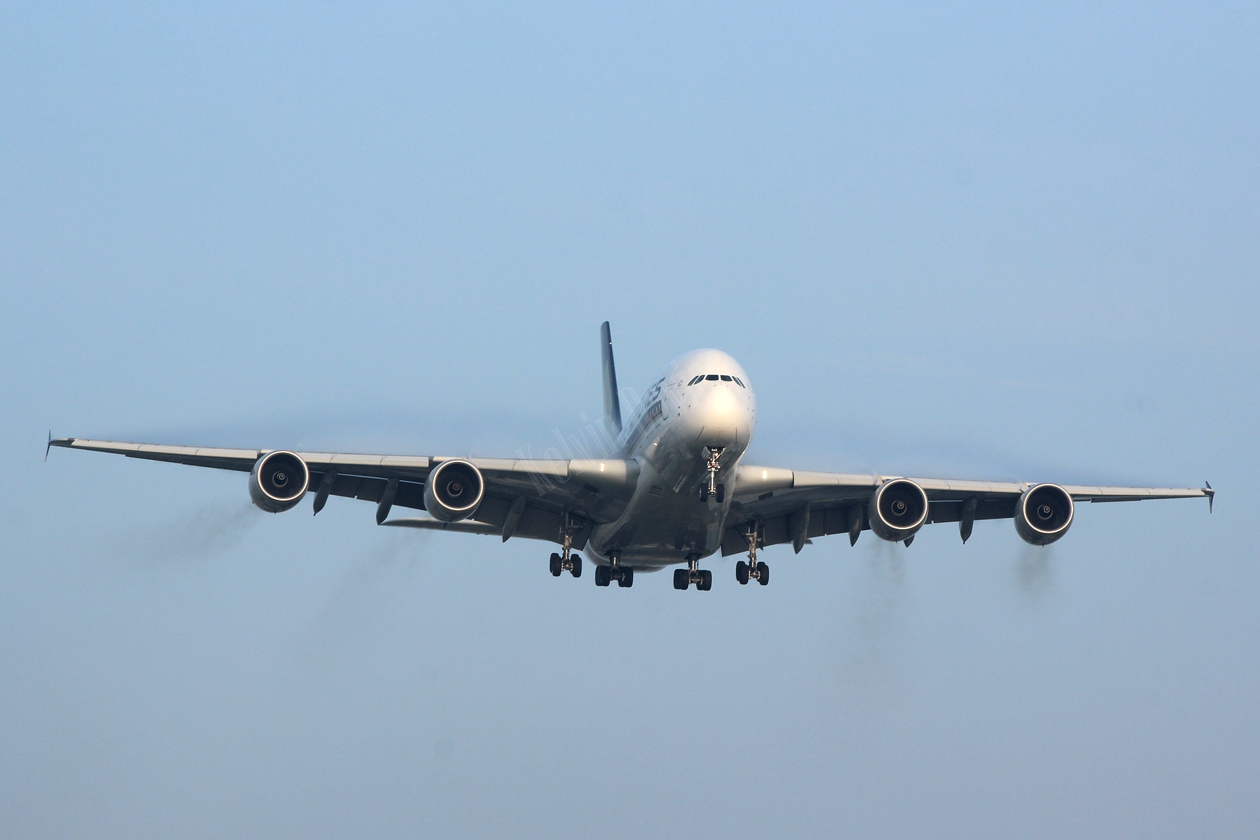 Singapore Airlines A380 9V-SKJ