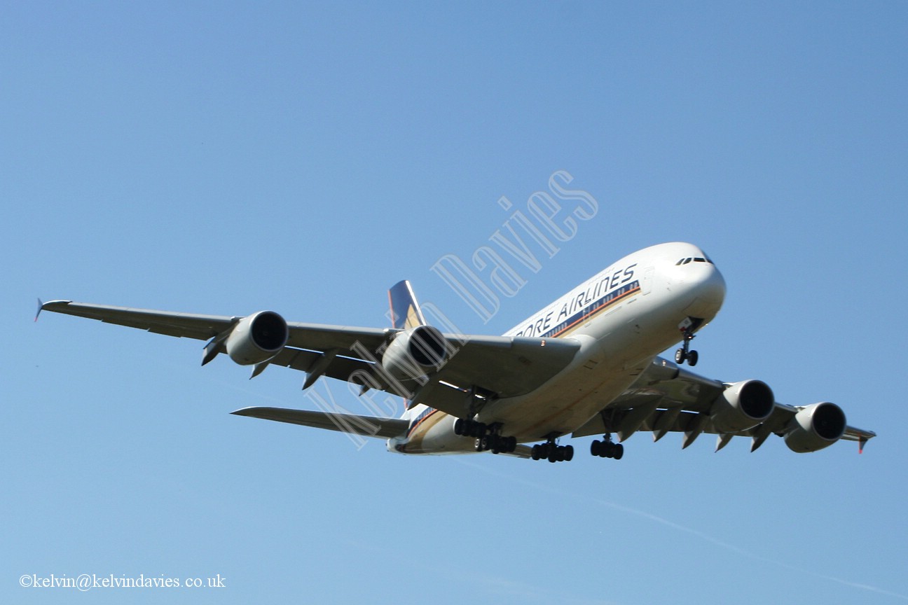 Singapore Airlines A380 9V-SKK