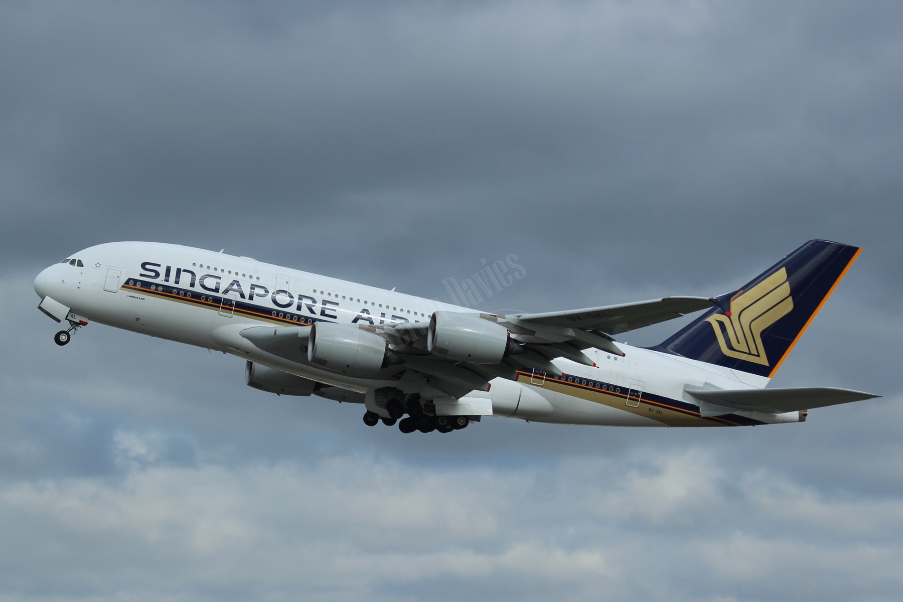 Singapore Airlines A380 9V-SKL