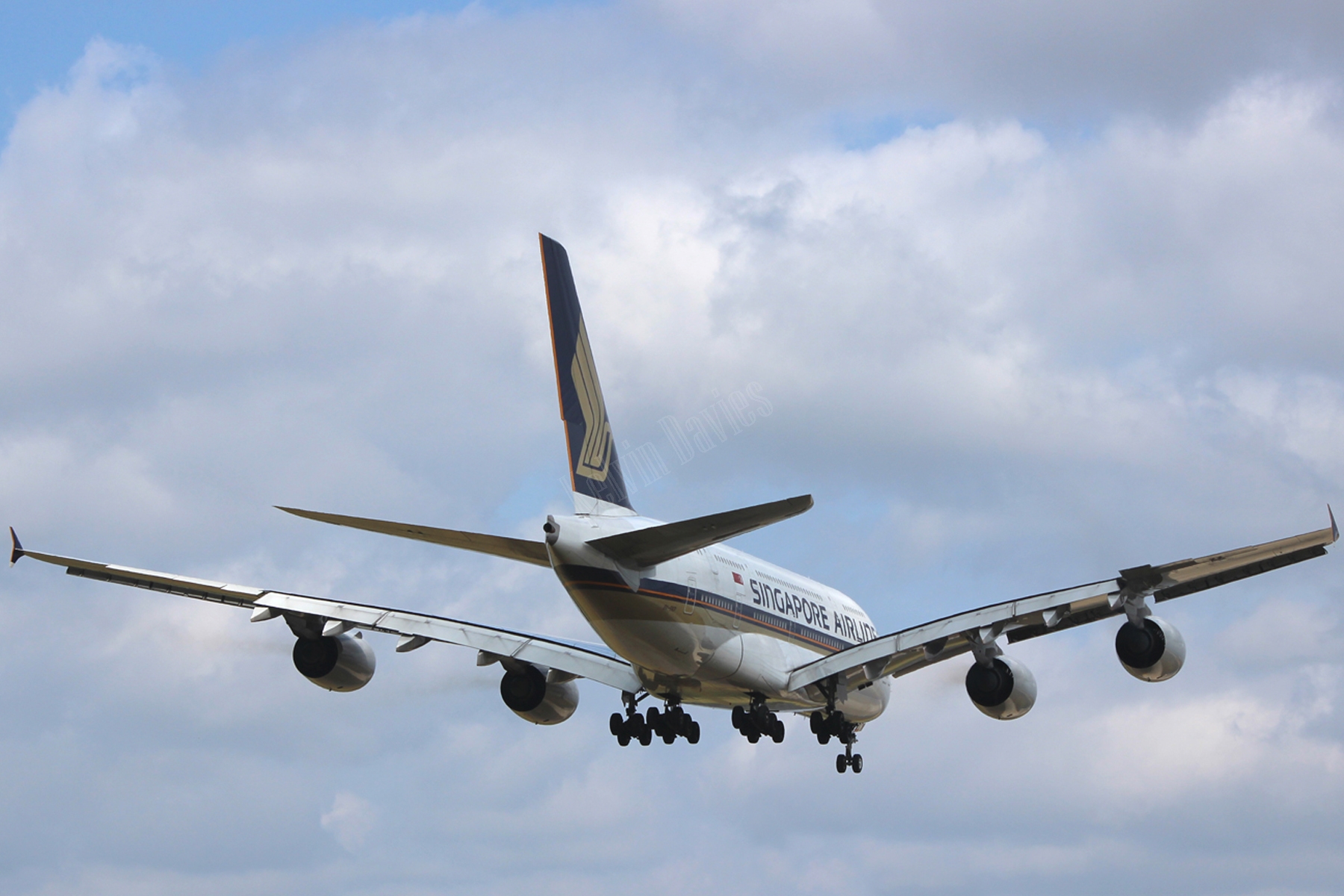 Singapore Airlines A380 9V-SKP