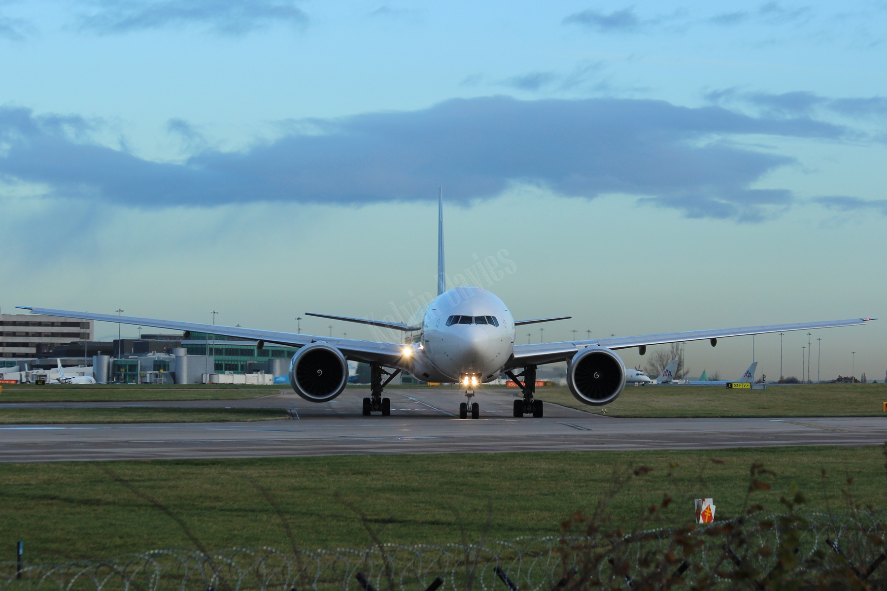 Singapore Airlines 777  9V-SWN