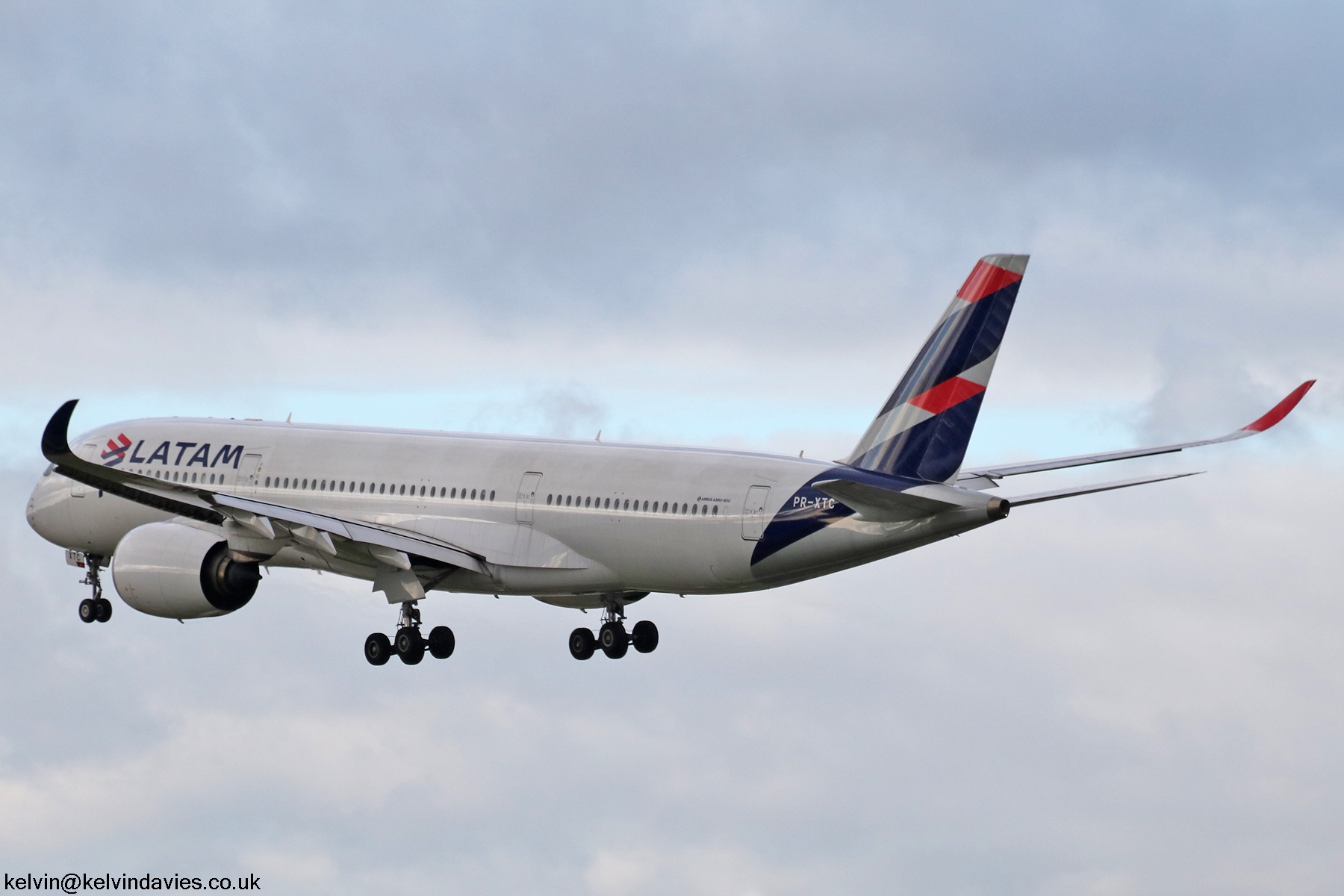 LATAM Brasil A350 PR-XTC
