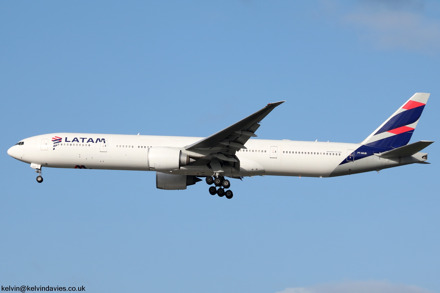 LATAM 777 PT-MUB