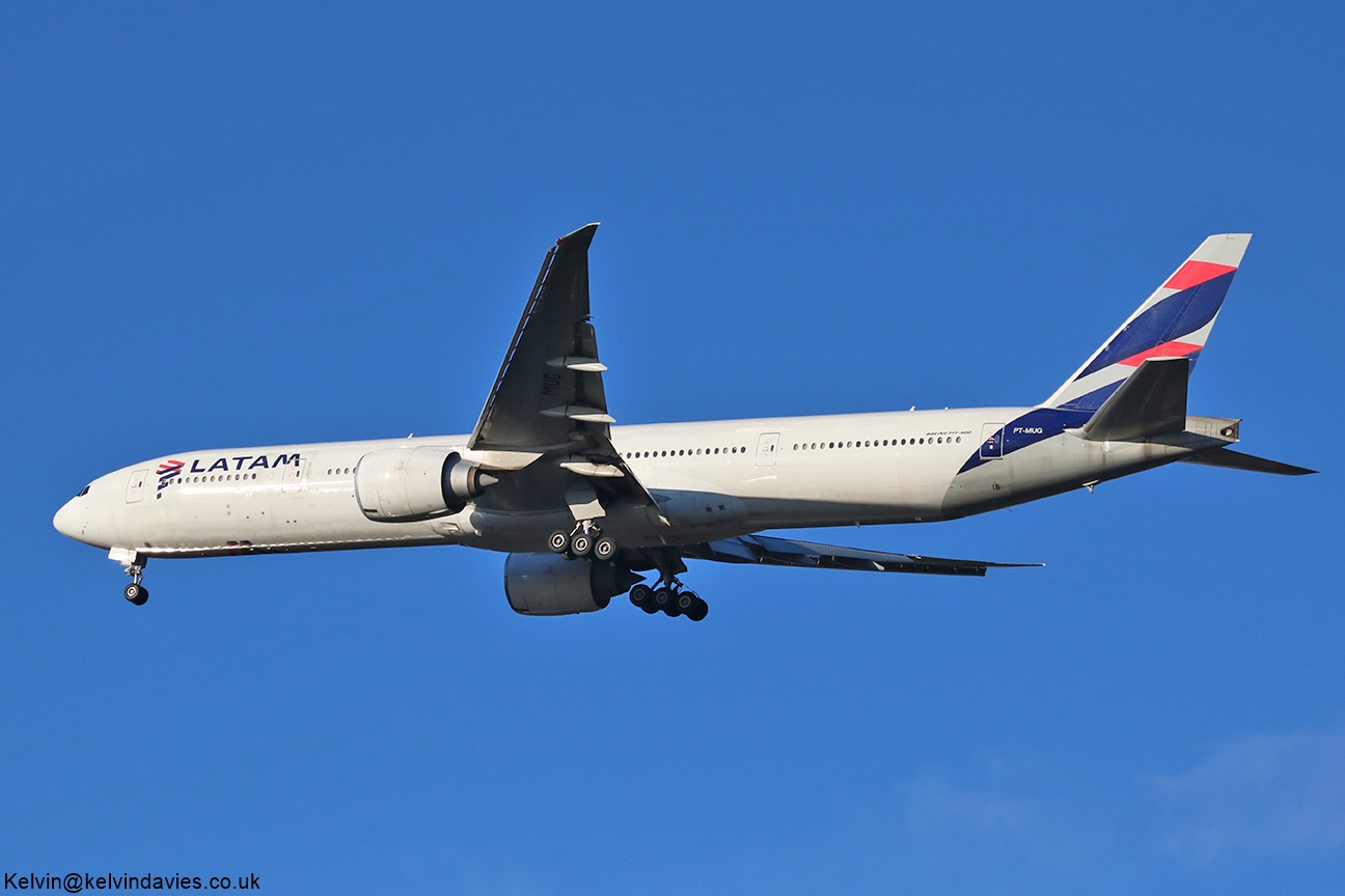 Latam Brasil 777 PT-MUG