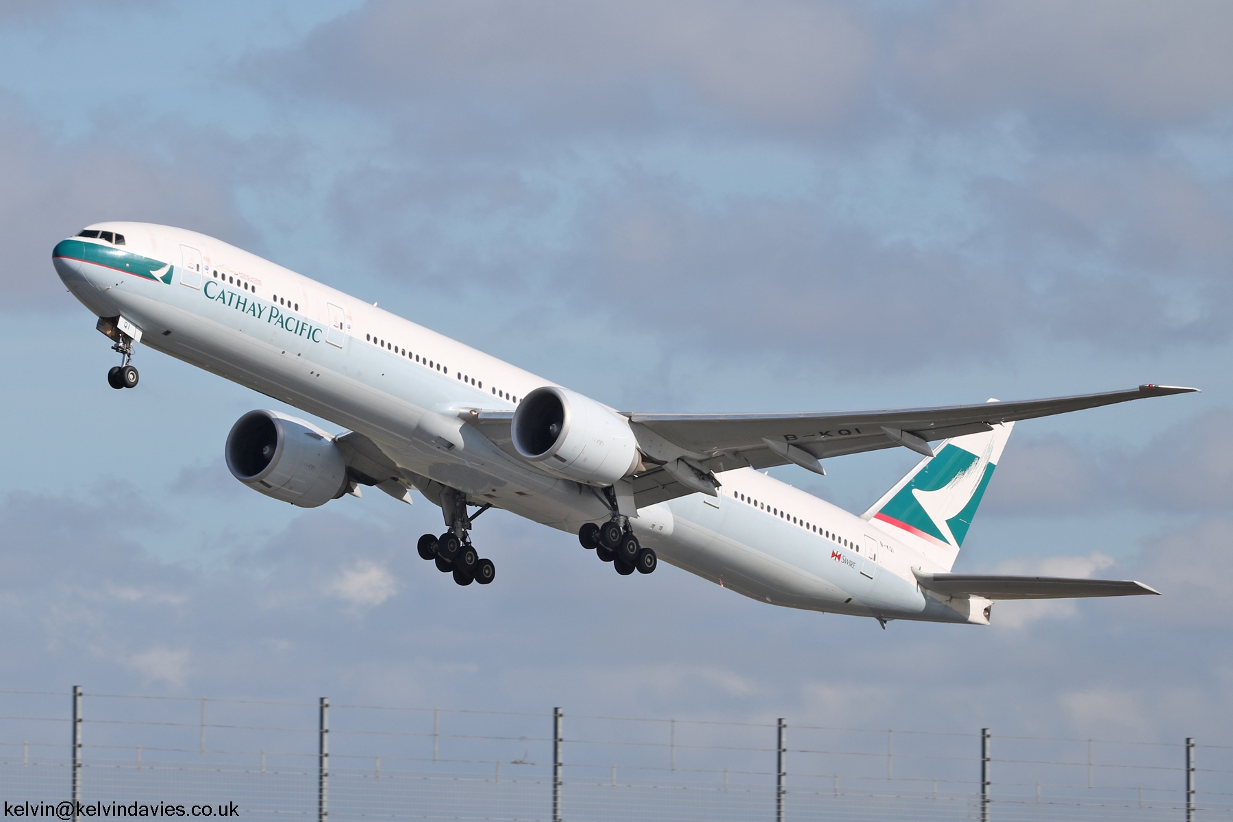 Cathay Pacific Airways 777 B-KQI