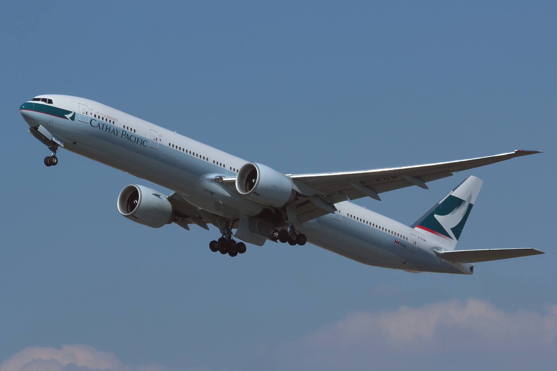 Cathay Pacific Airways 777  B-KQM