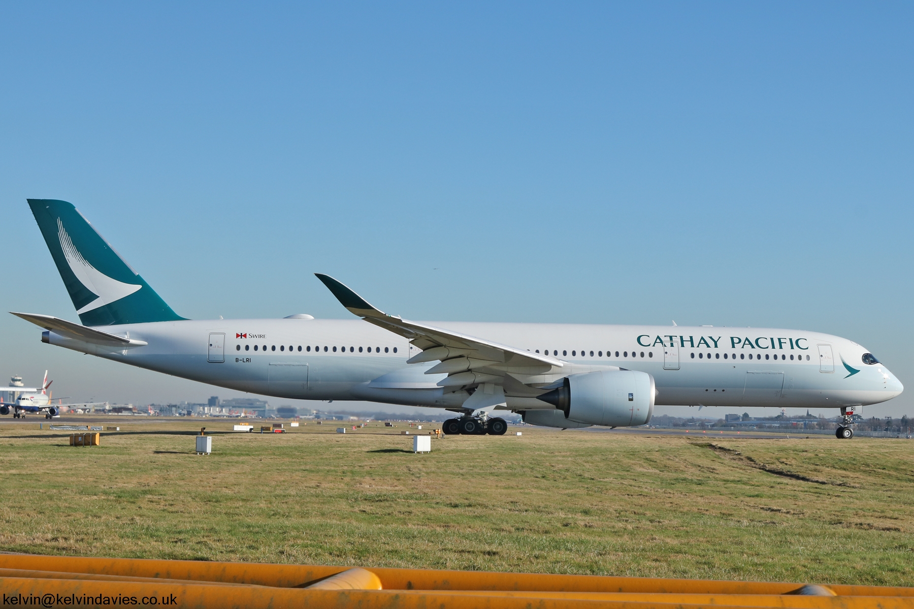 Cathay Pacific Airways A350 B-LRI