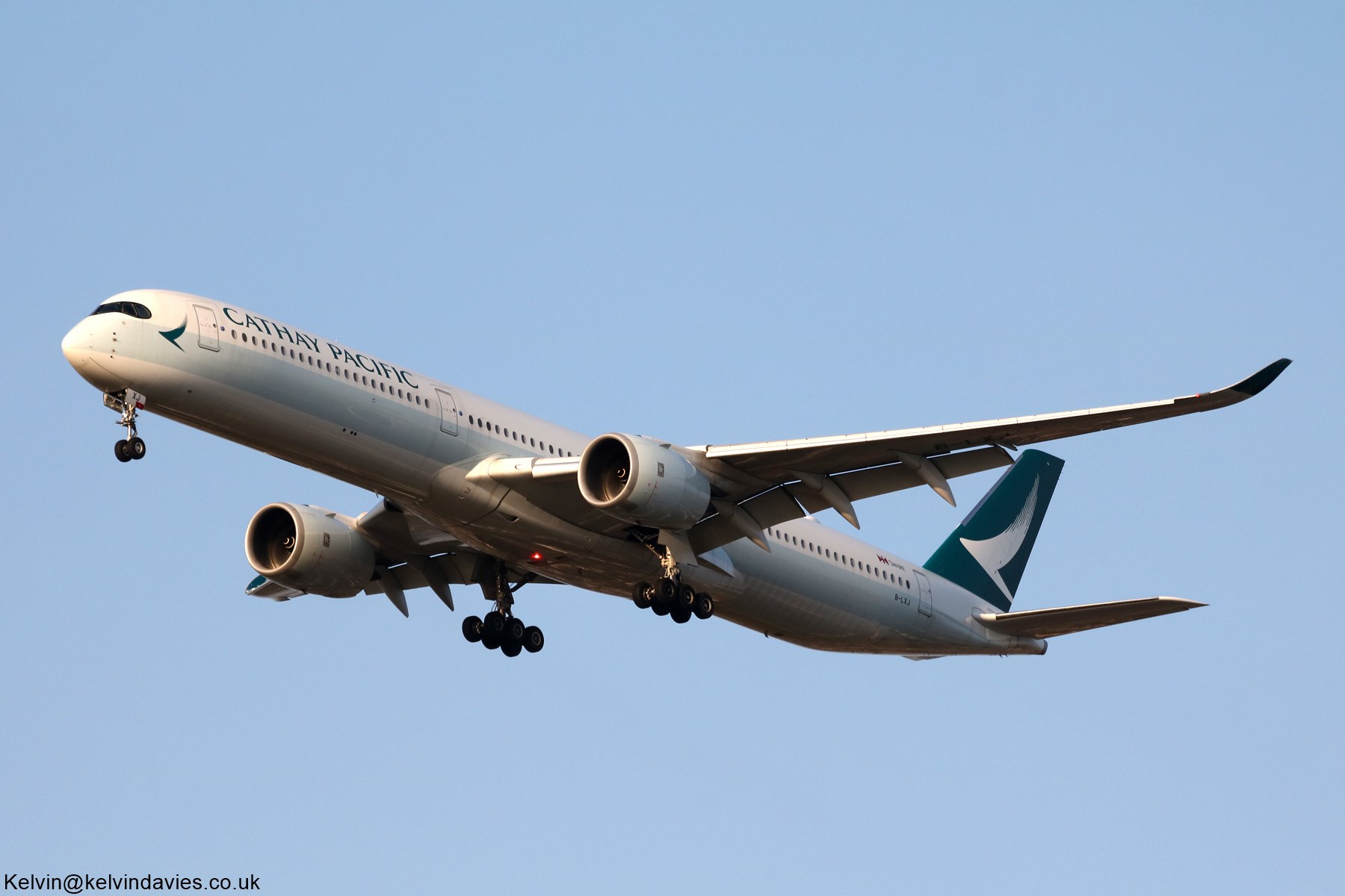 Cathay Pacific Airways A350 B-LXJ