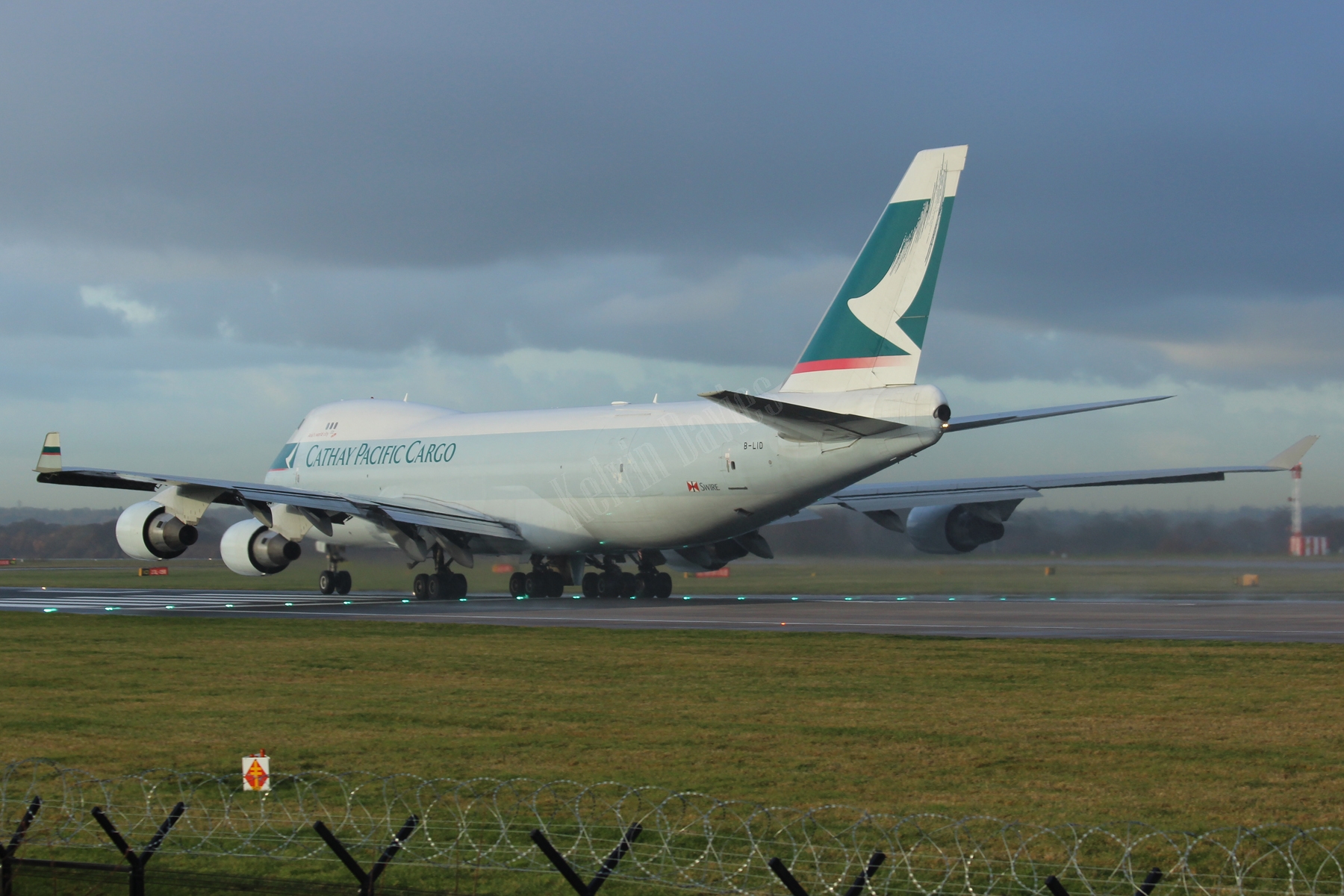 Cathay Pacific Airways 747 B-LID