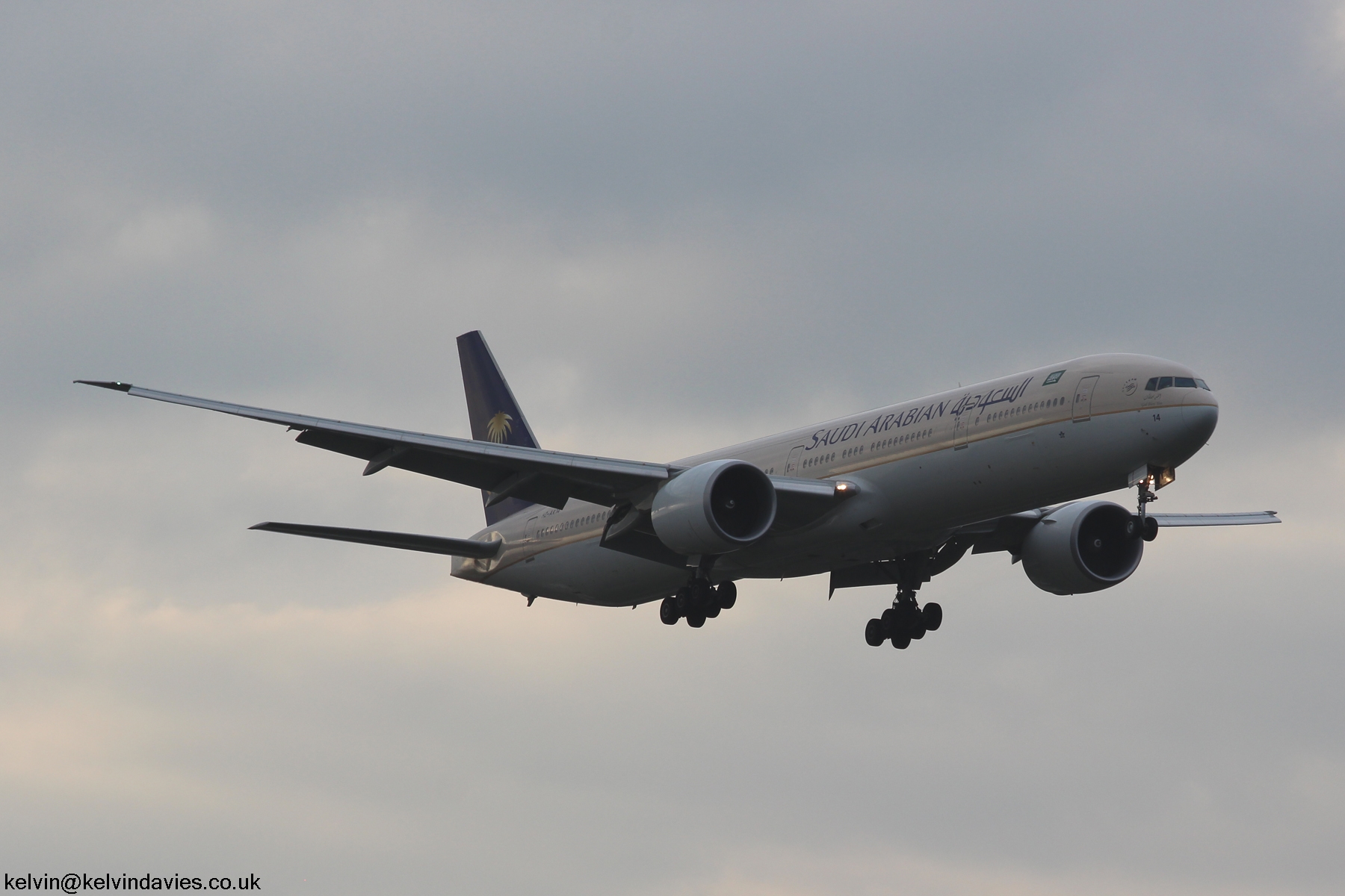 Saudi Arabian 777 HZ-AK14