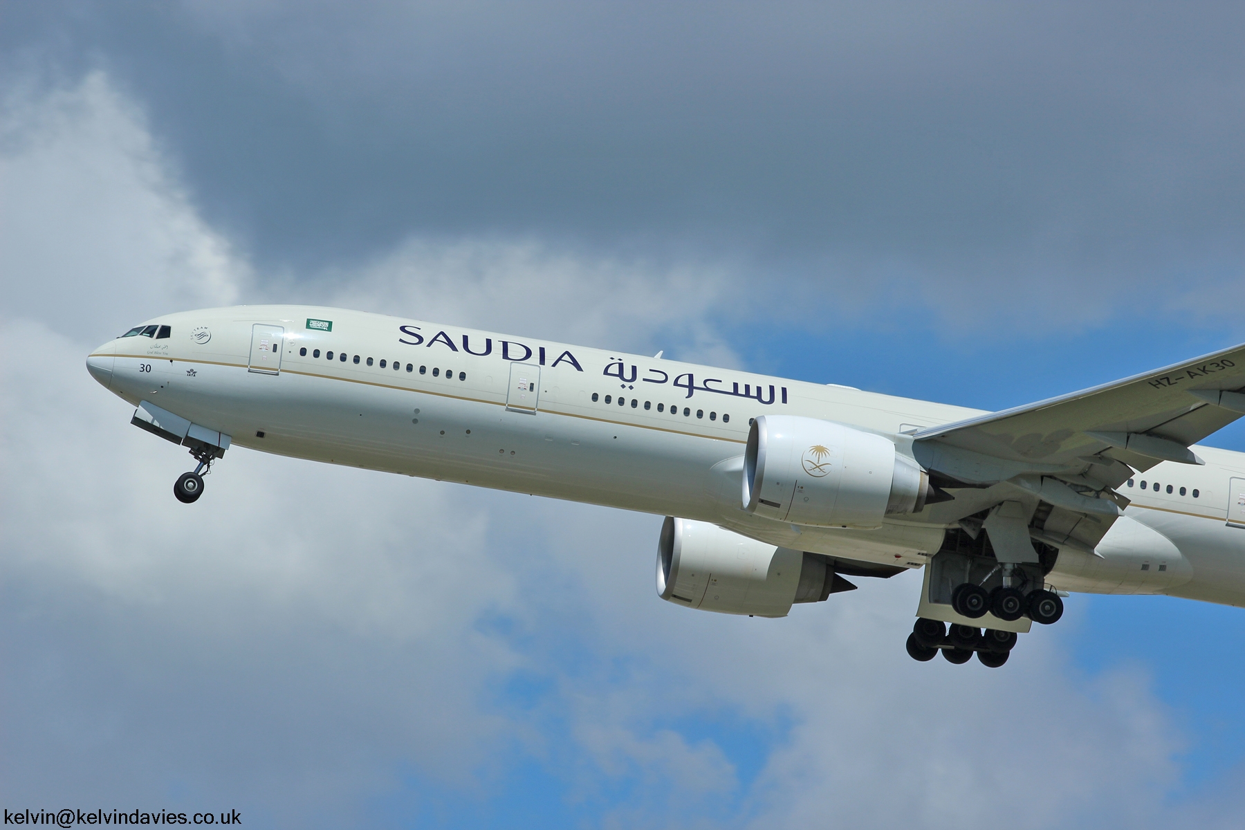 Saudi Arabian Airlines 777 HZ-AK30