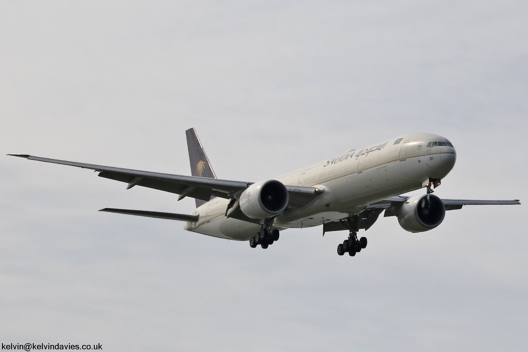 Saudi Arabian 777 HZ-AK33