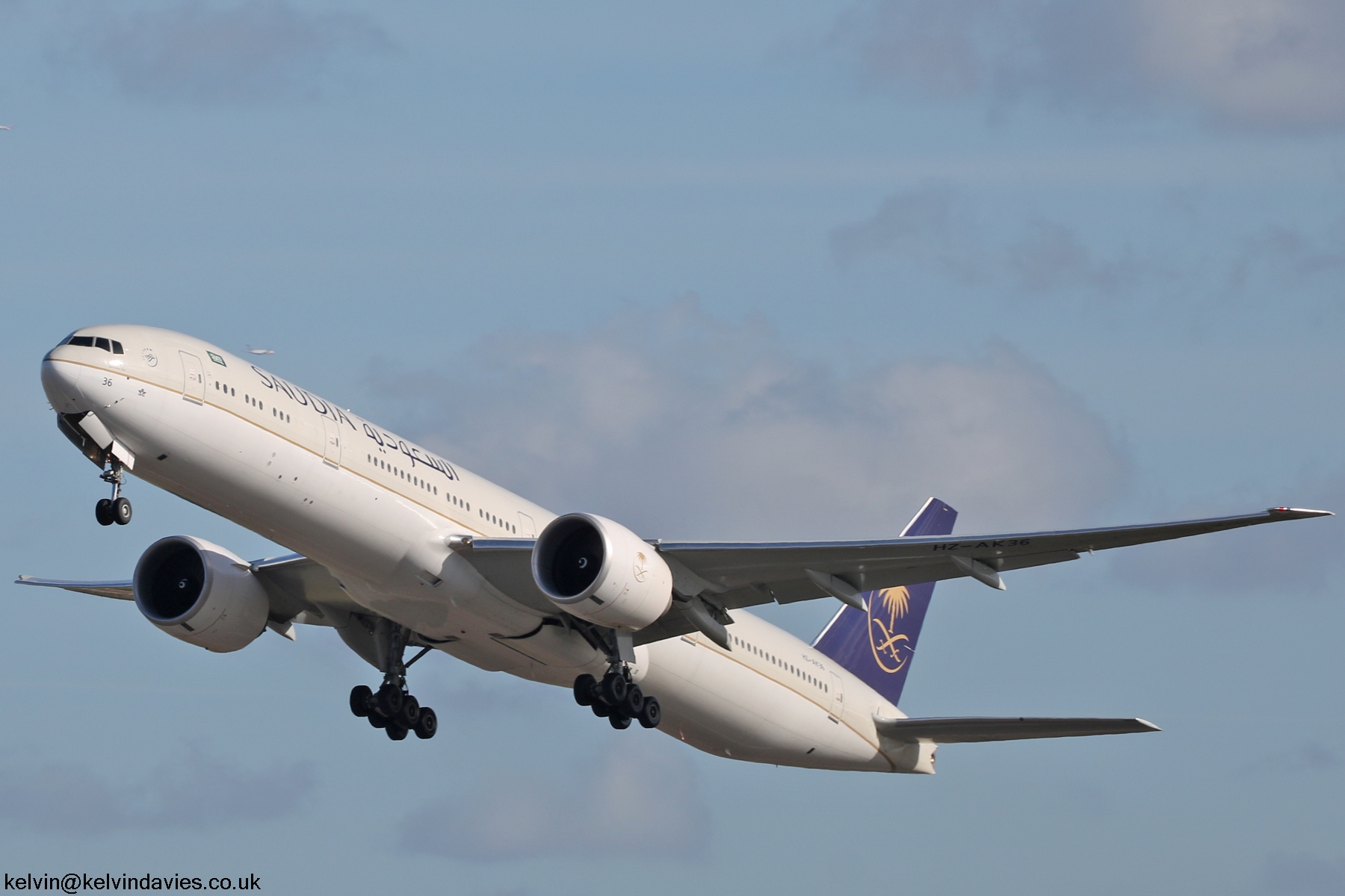 Saudi Arabian Airlines 777 HZ-AK36