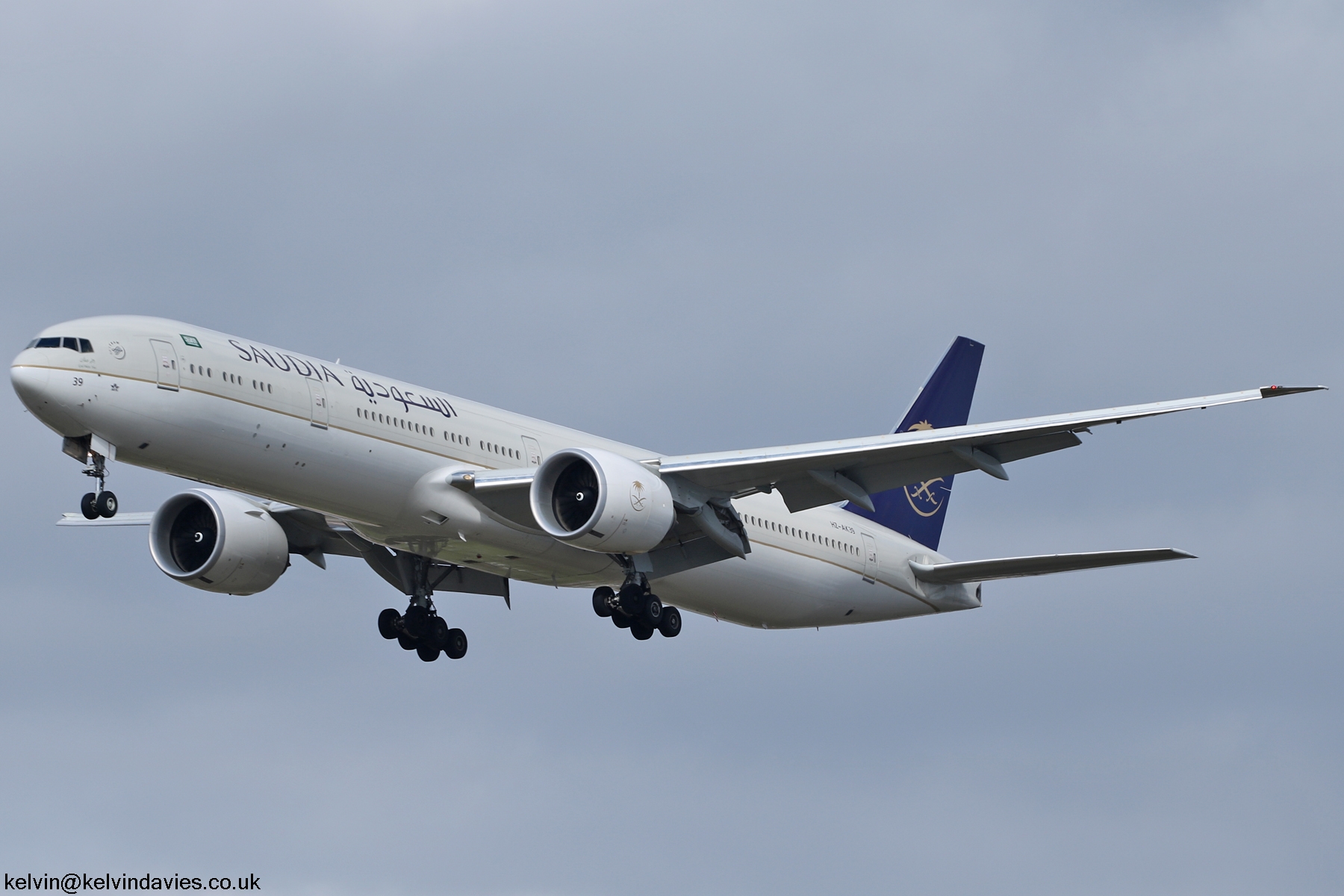 Saudi Arabian Airlines 777 HZ-AK39