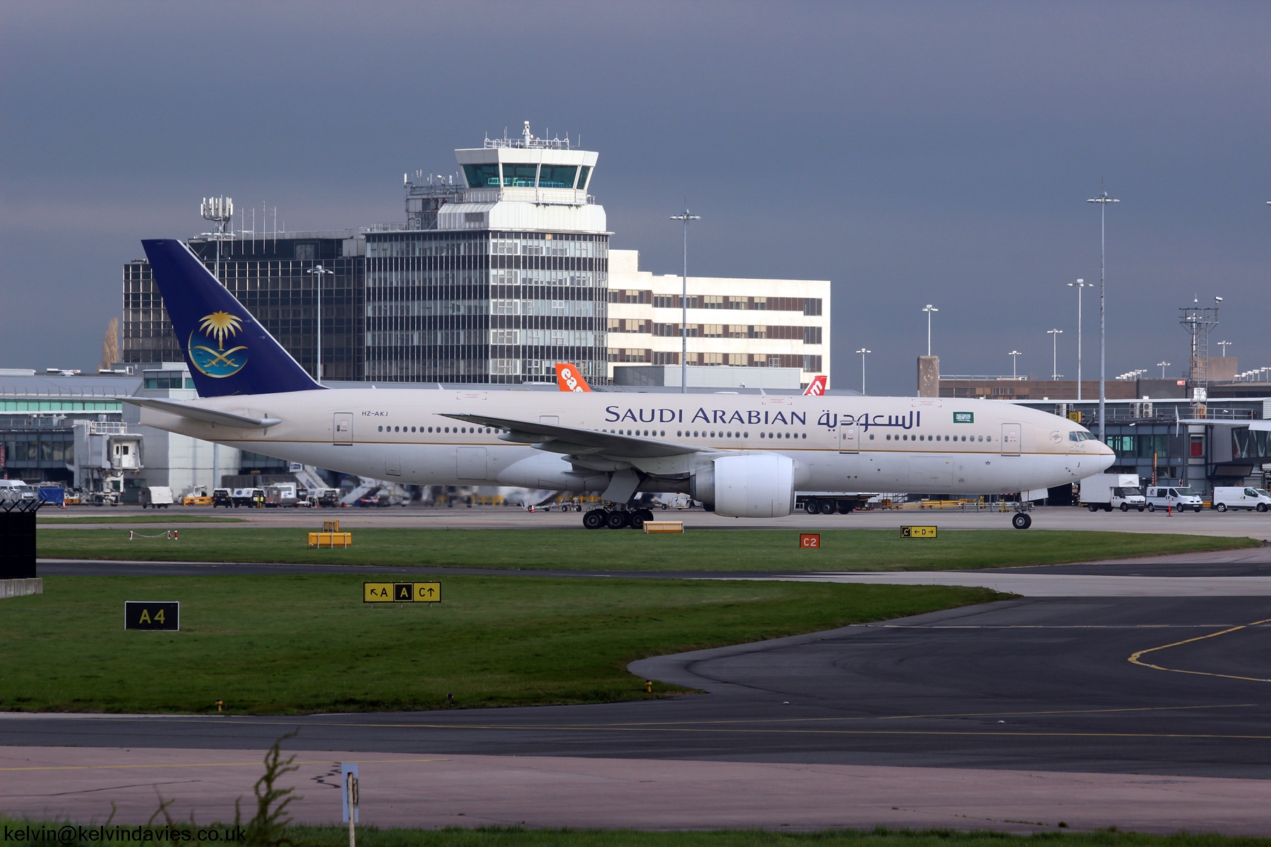 Saudi Arabian 777 HZ-AKJ