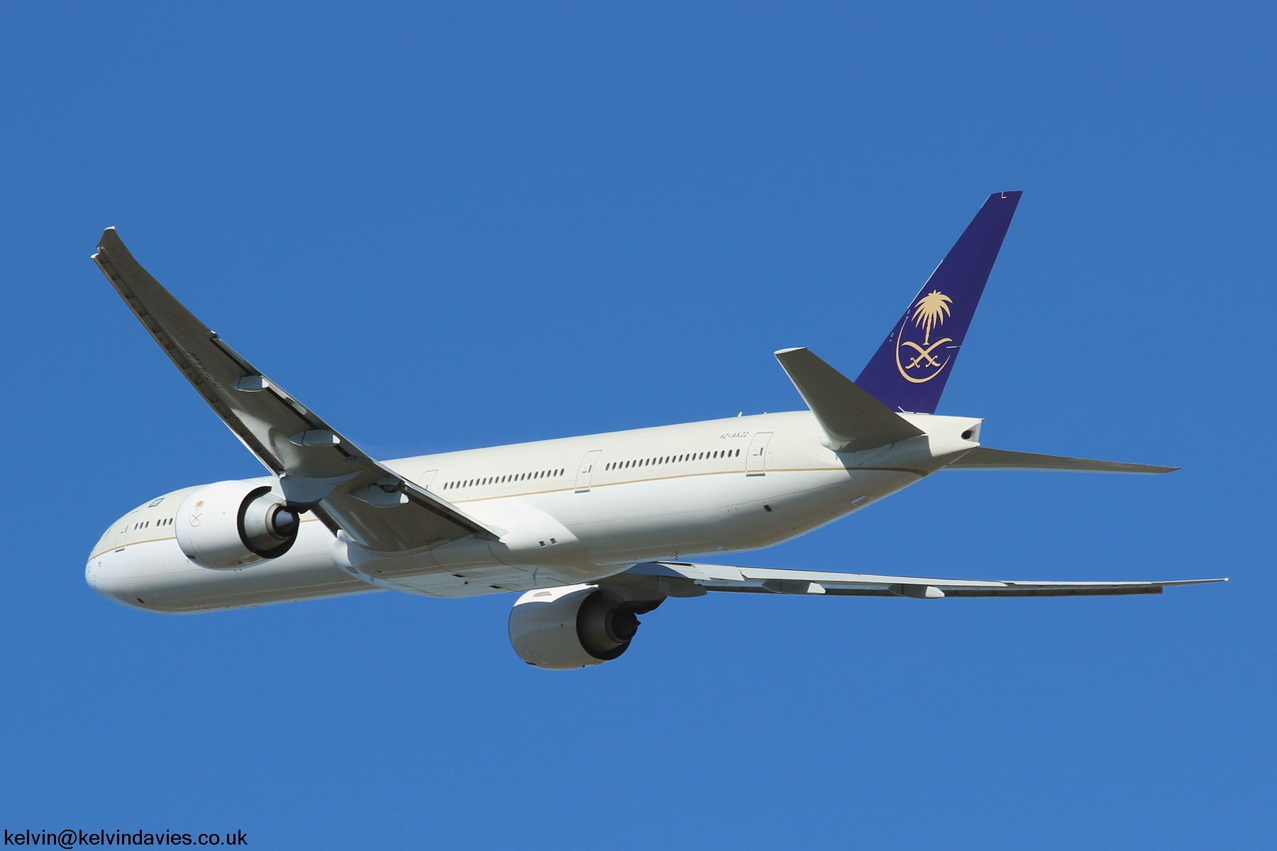 Saudi Arabian 777 HZ-AK22