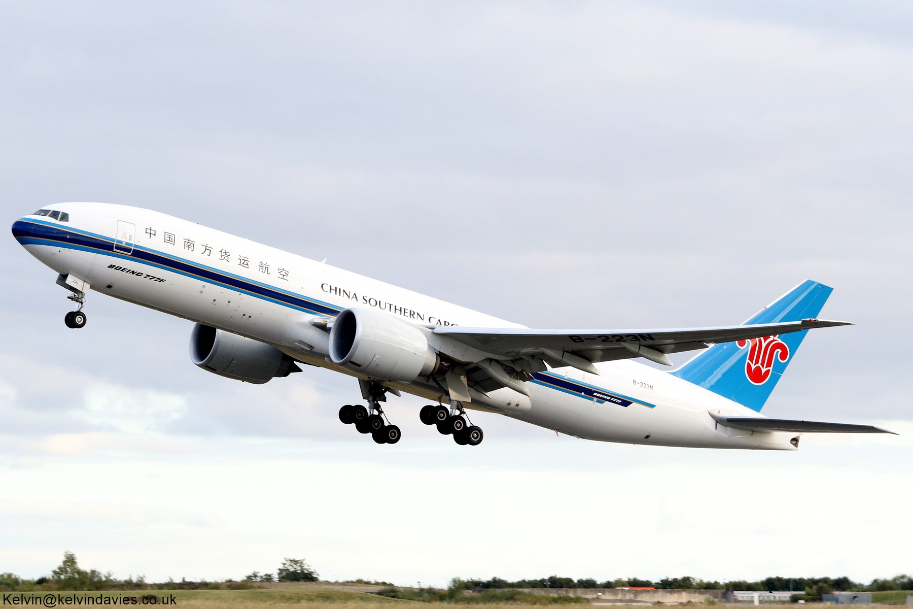 China Southern 777-F B-223N