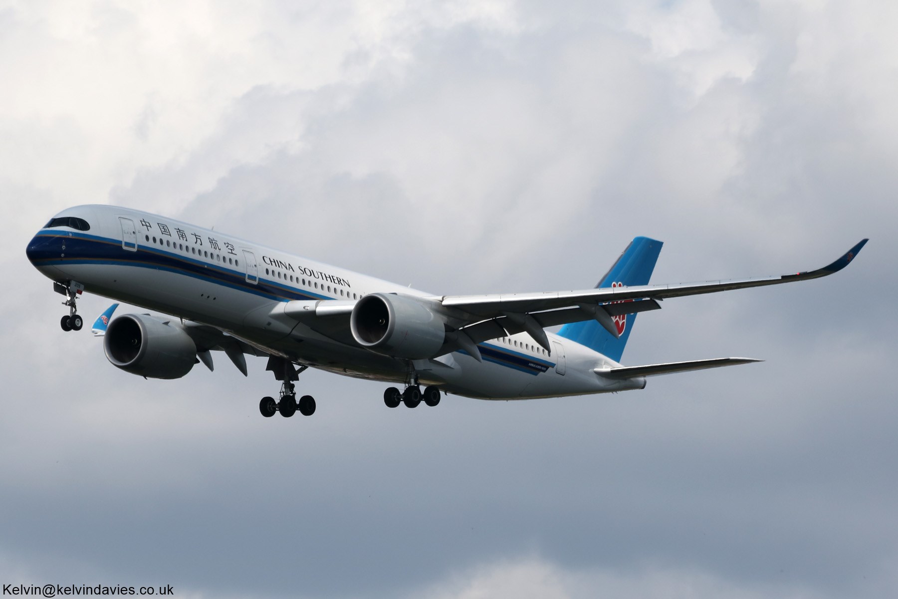 China Southern A350 B-320S